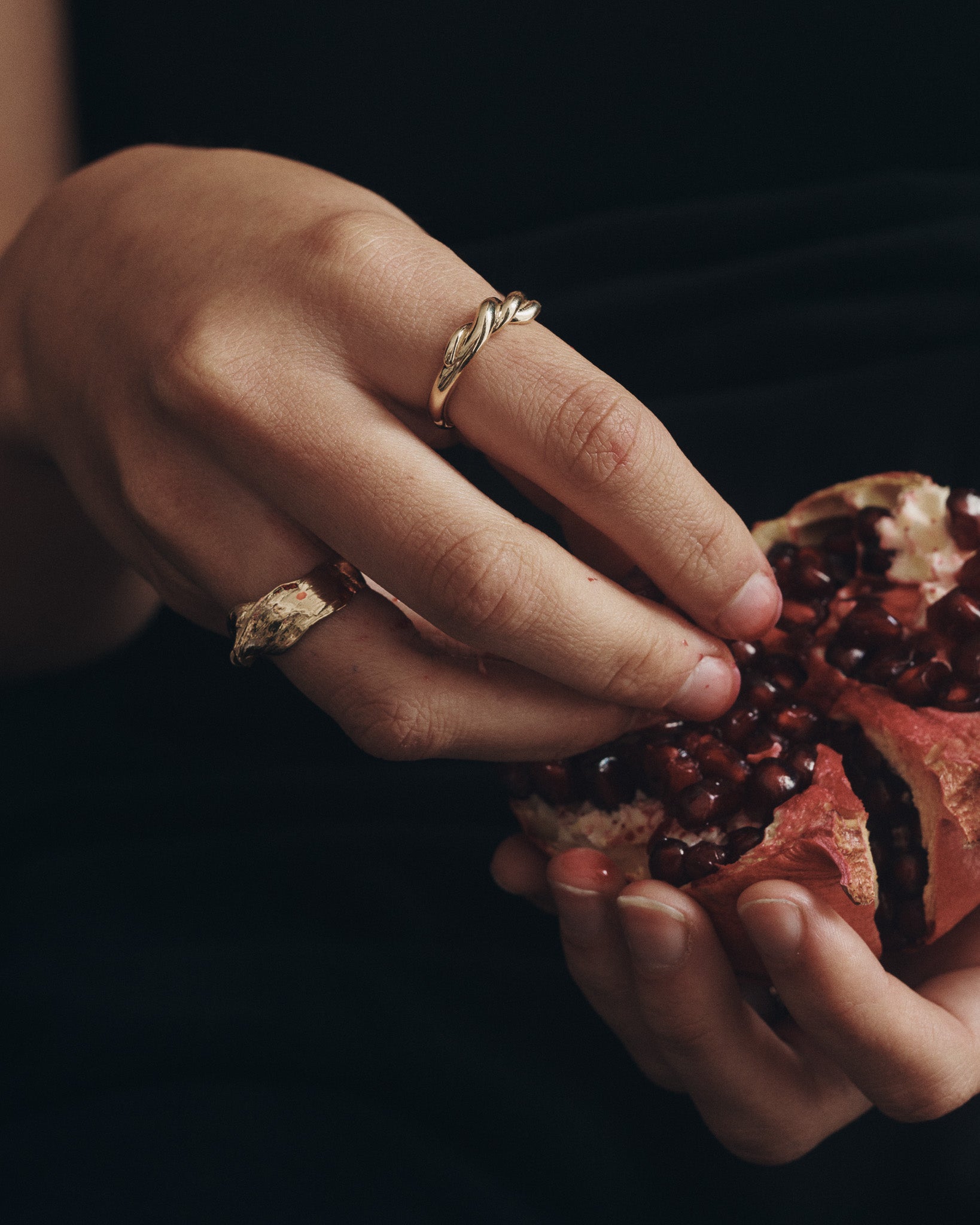 Relic II Twisted Ring Solid Gold