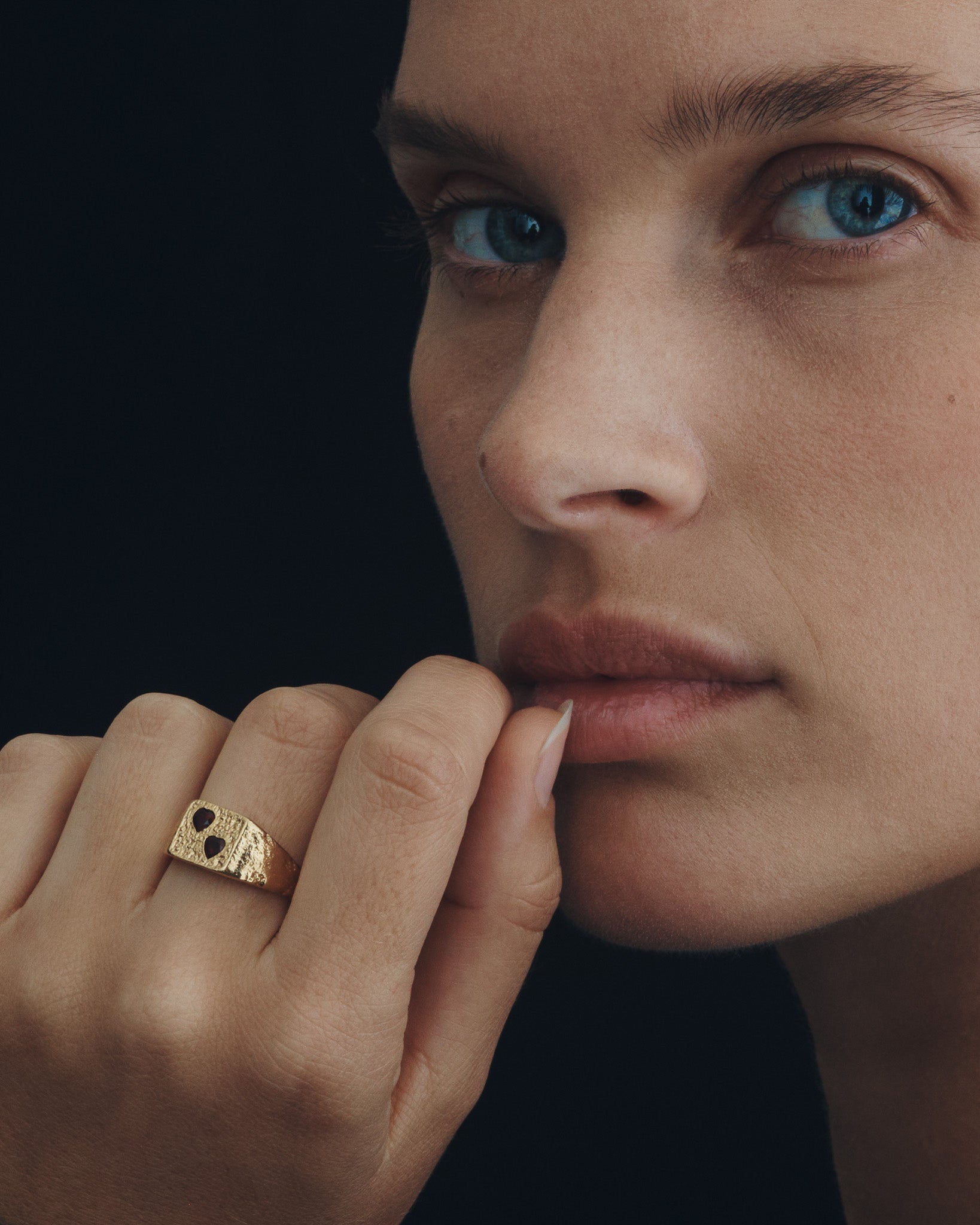 Venus Signet Ring Gold Vermeil
