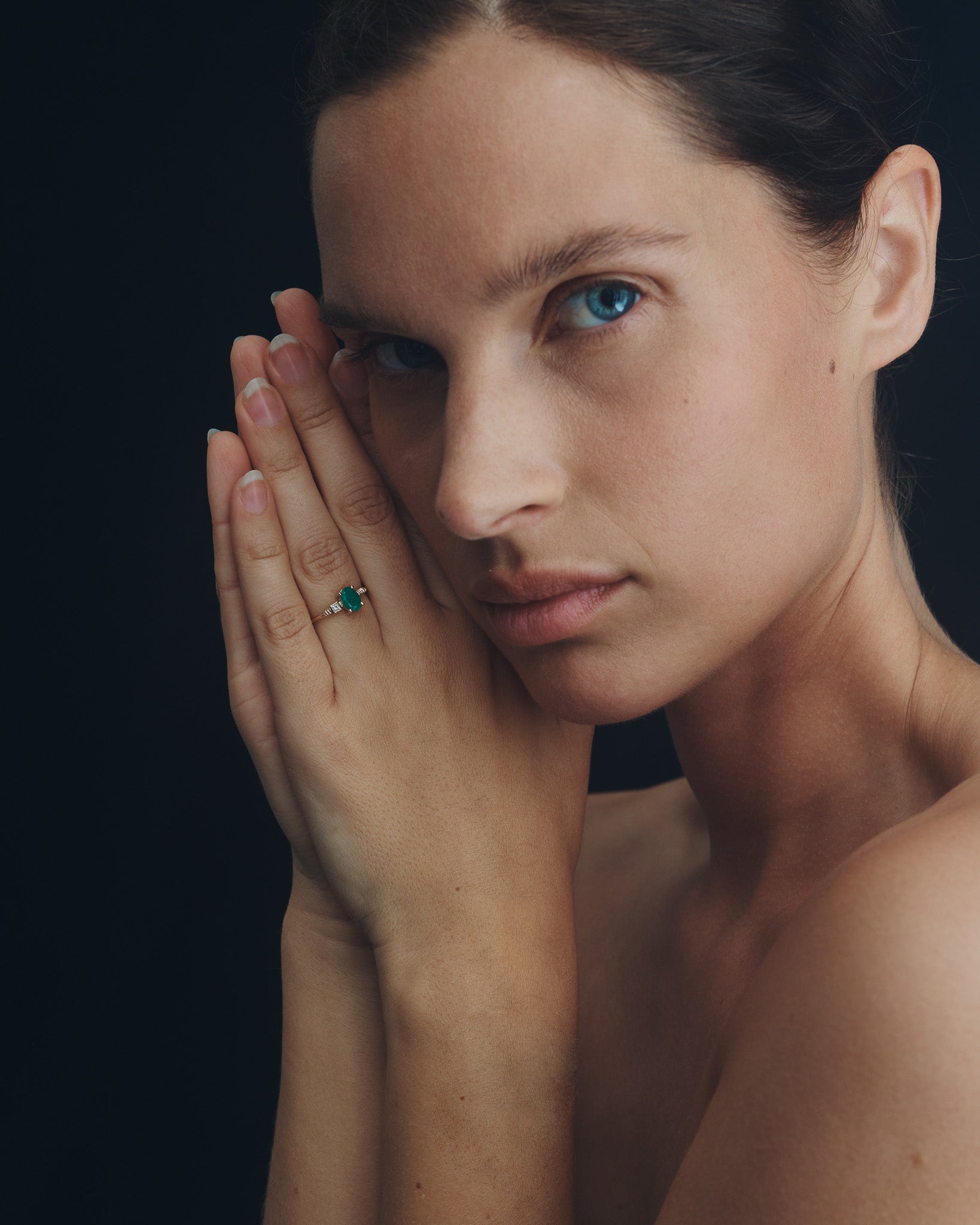 Kyri Ring Emerald Diamond Solid Gold