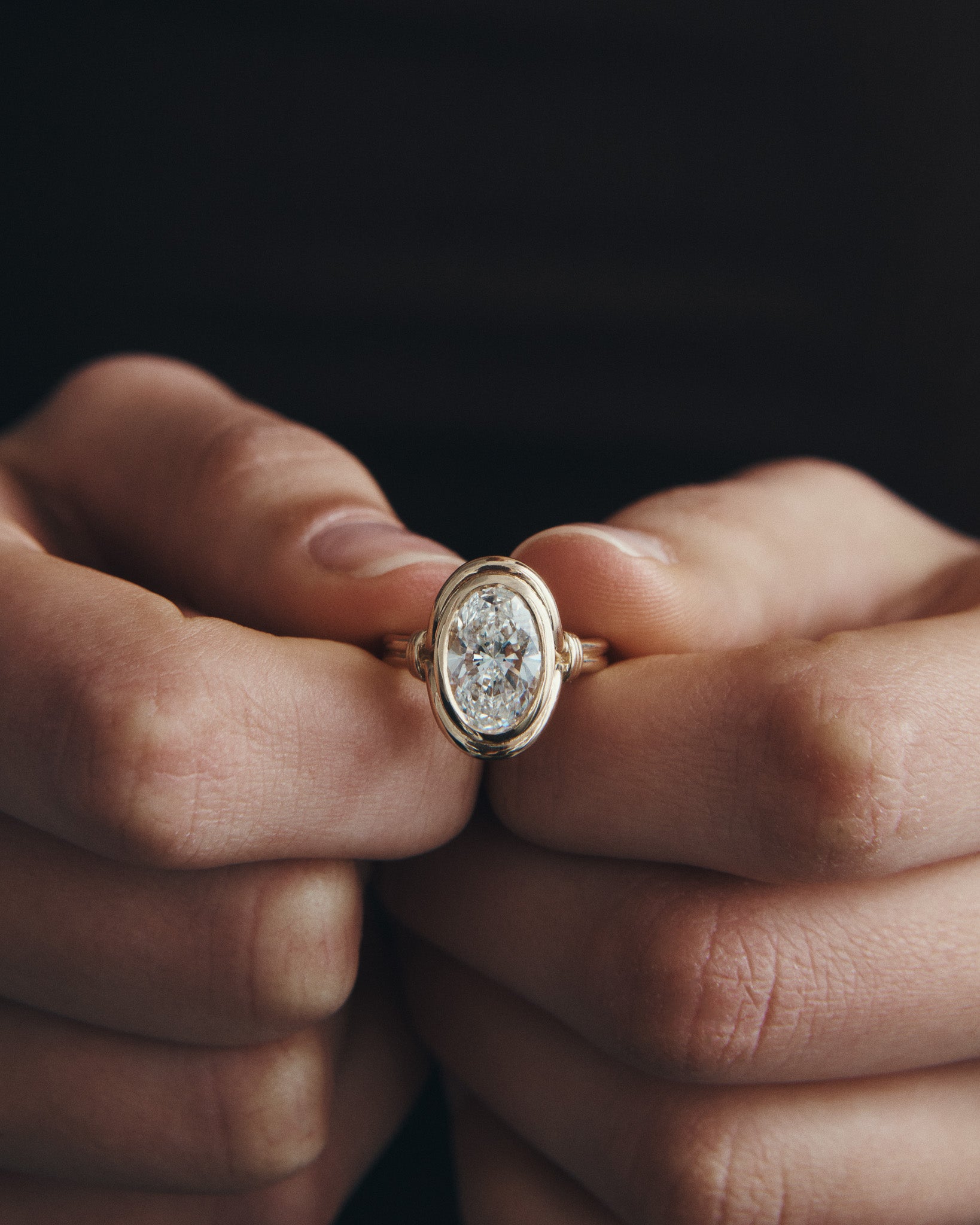 Aura Diamond Ring Solid Gold