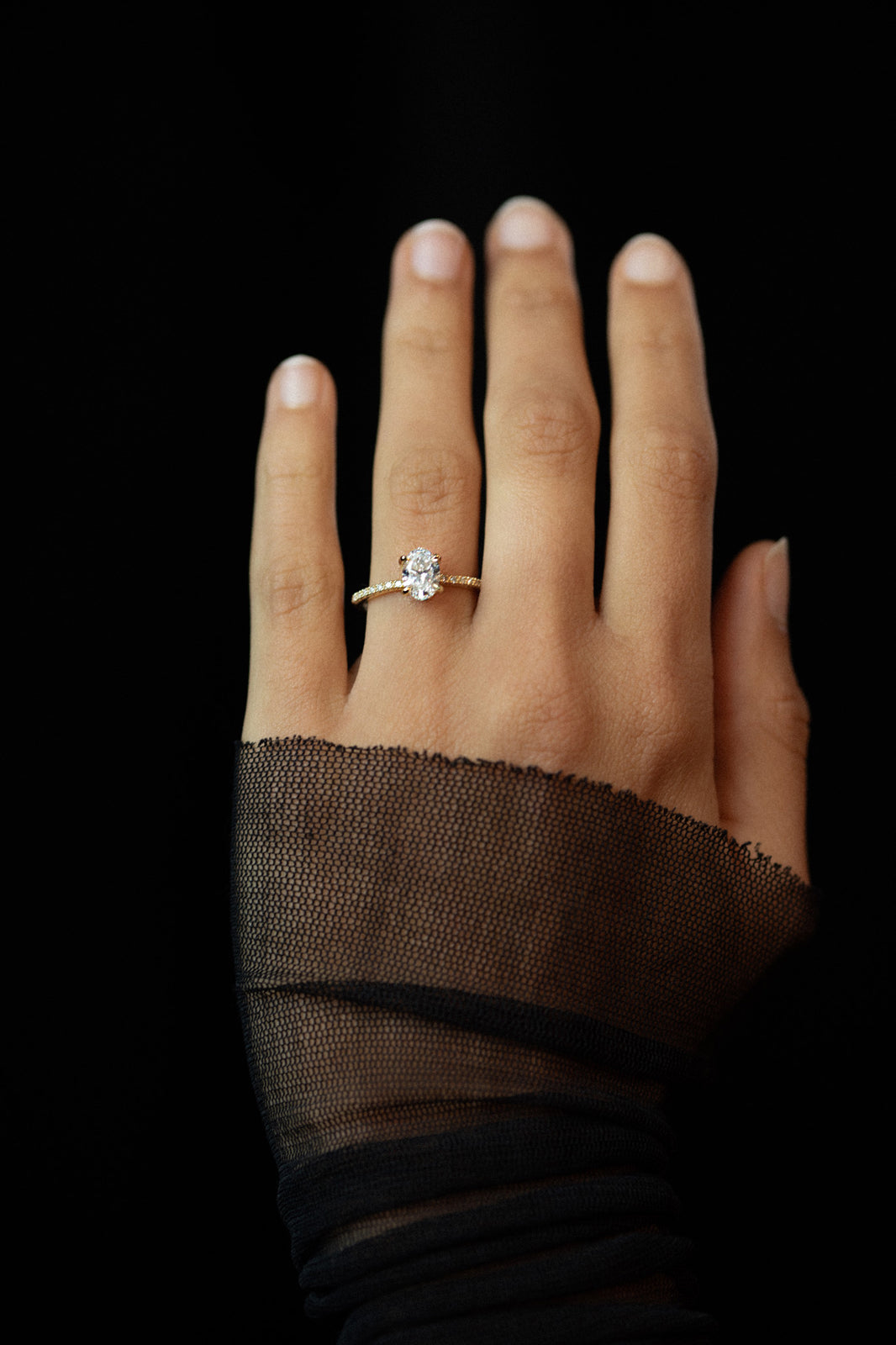 Adama Oval Ring Diamond Solid Gold