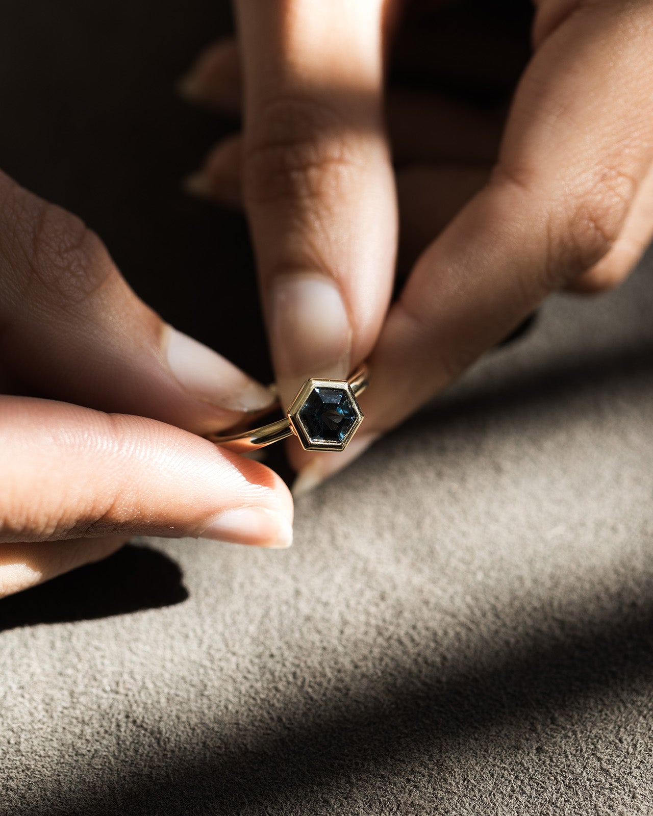 Adira Ring Blue Spinel Solid Gold