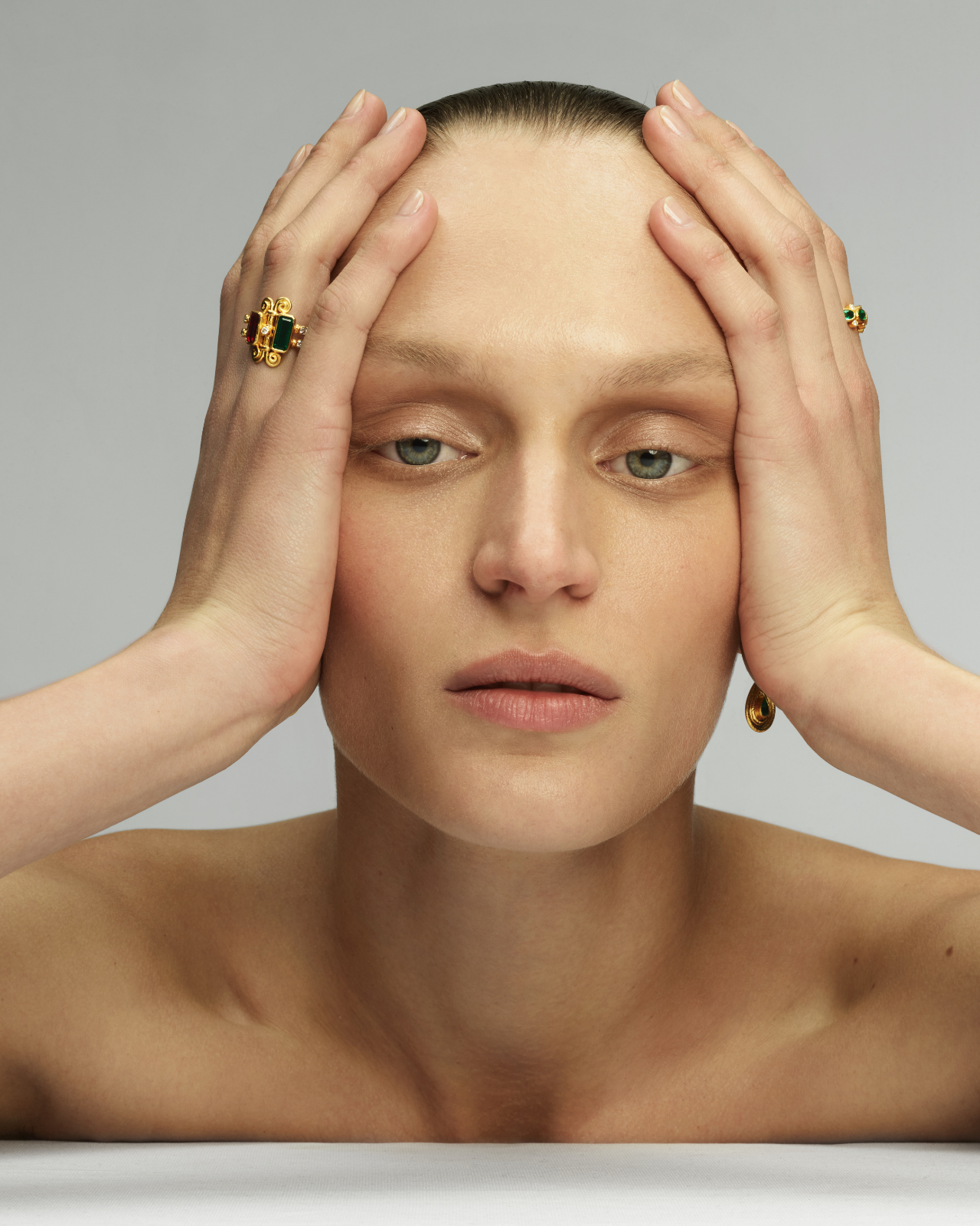 Aelia Ring Solid Gold