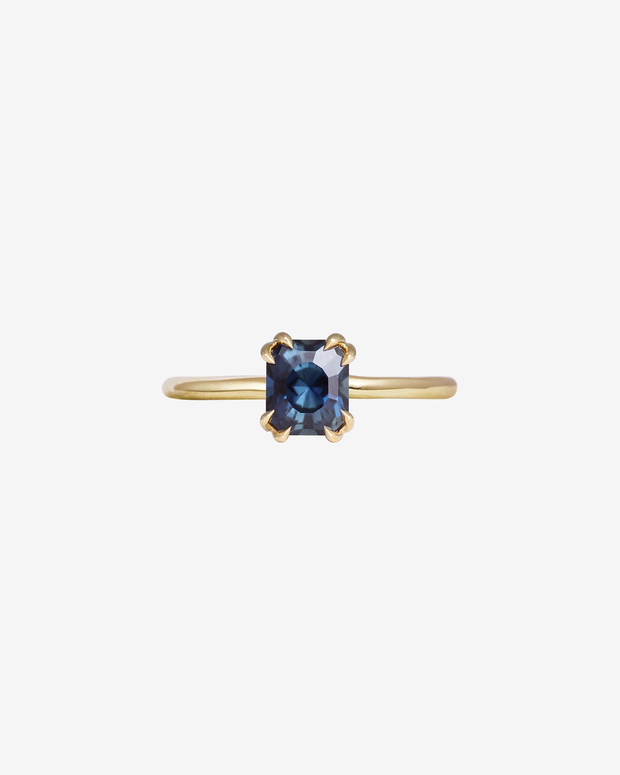 Allium Cushion Cut Ring Solitaire 0.96ct Blue Sapphire Solid Gold