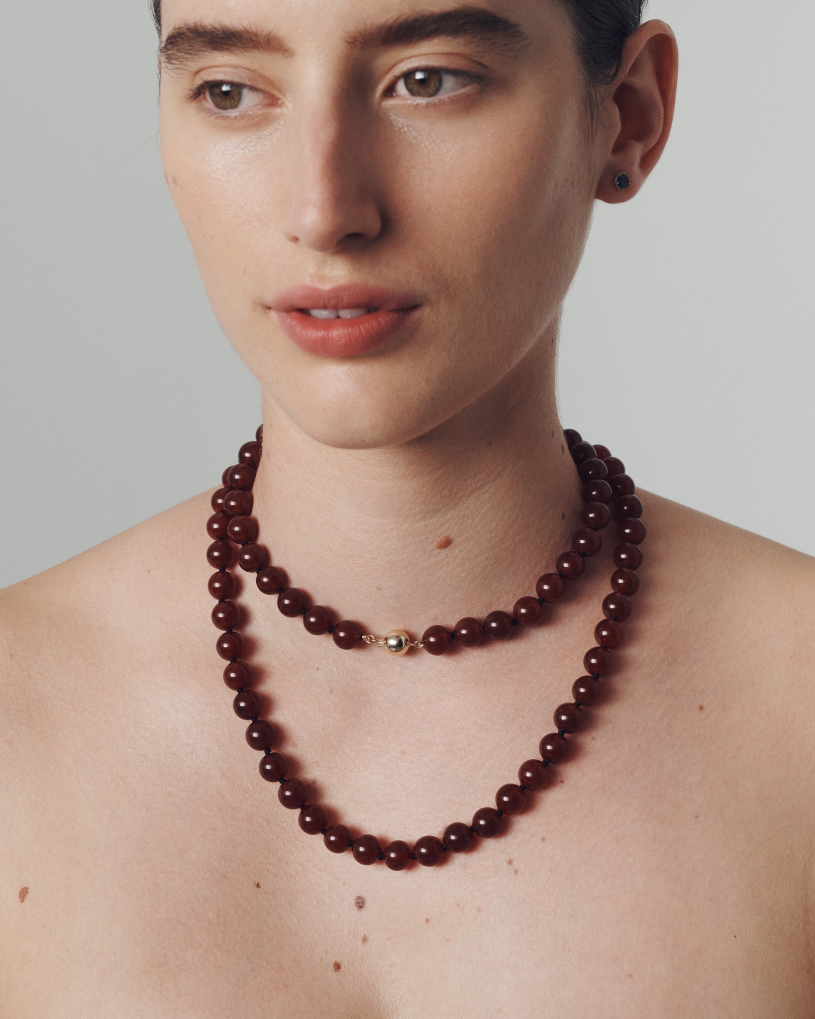 Aris Carnelian Beaded Necklace Solid Gold