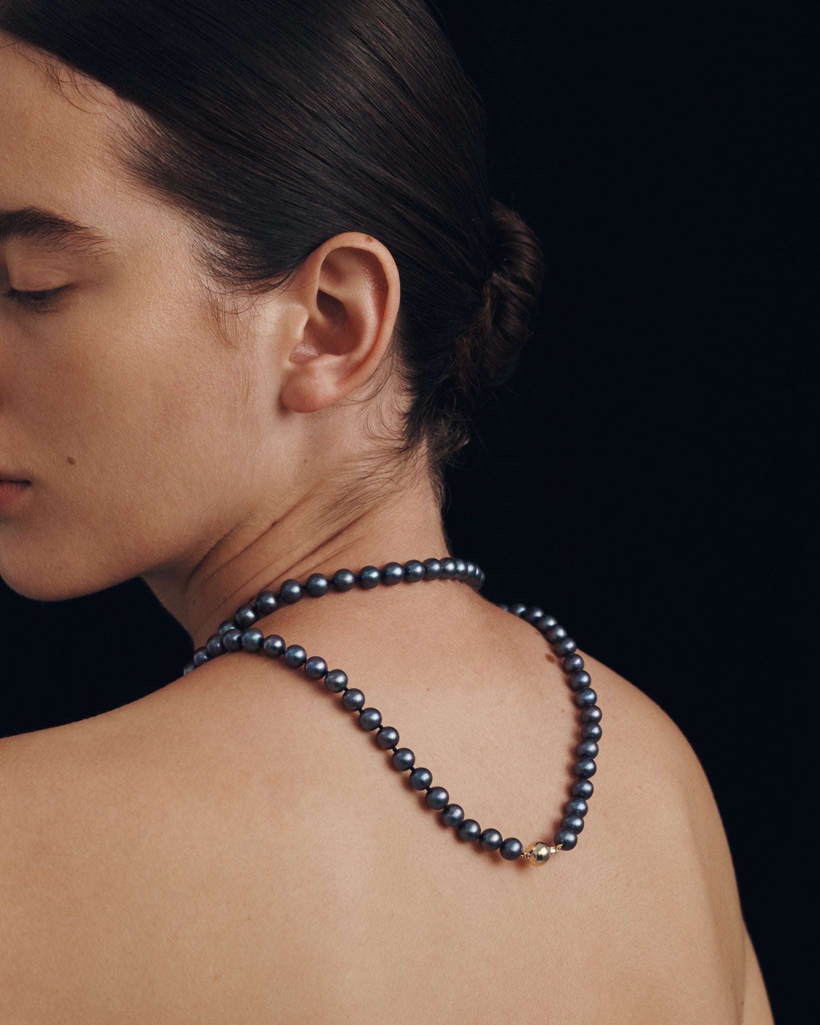 Aris Peacock Pearl Beaded Necklace Solid Gold