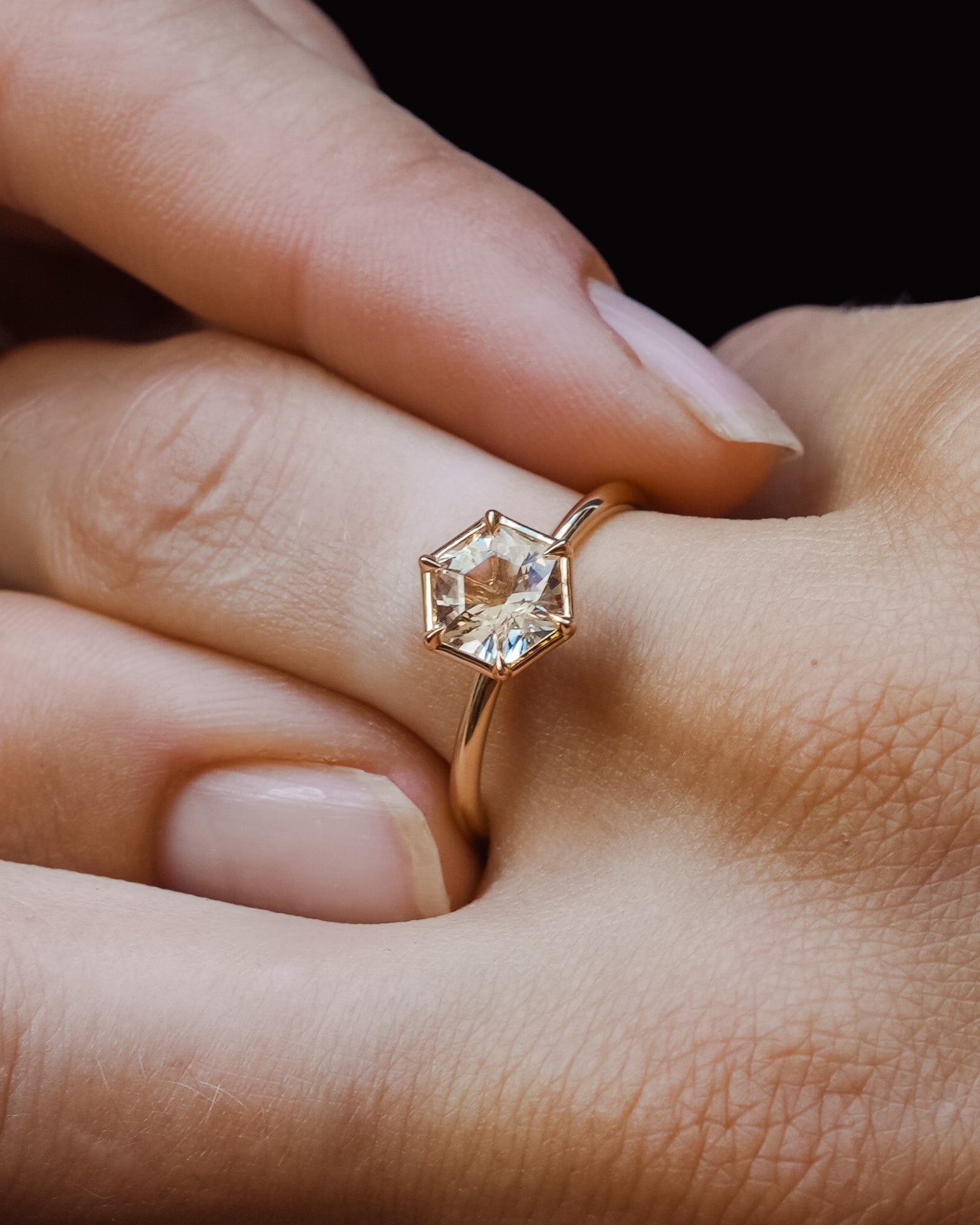 Azalea Ring 1.32ct Morganite Solid Gold