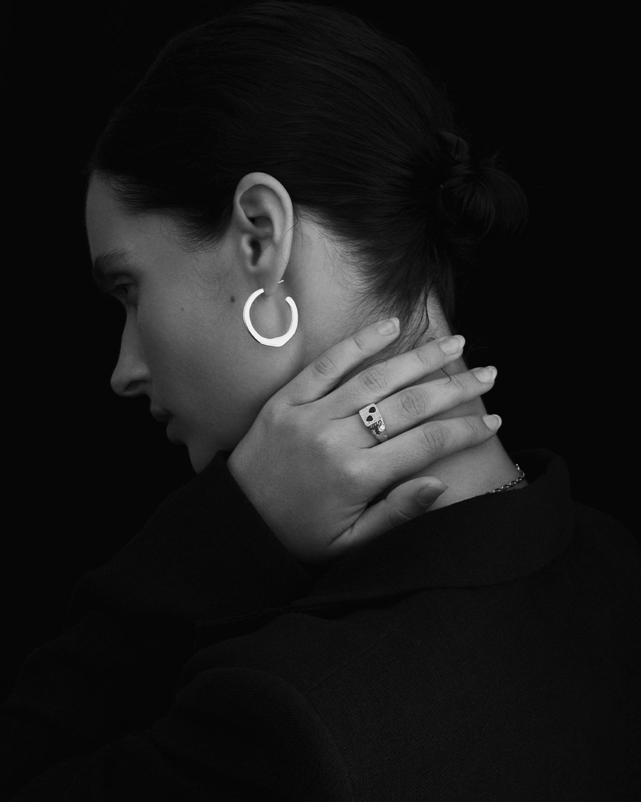 Circe Hoops Medium Silver