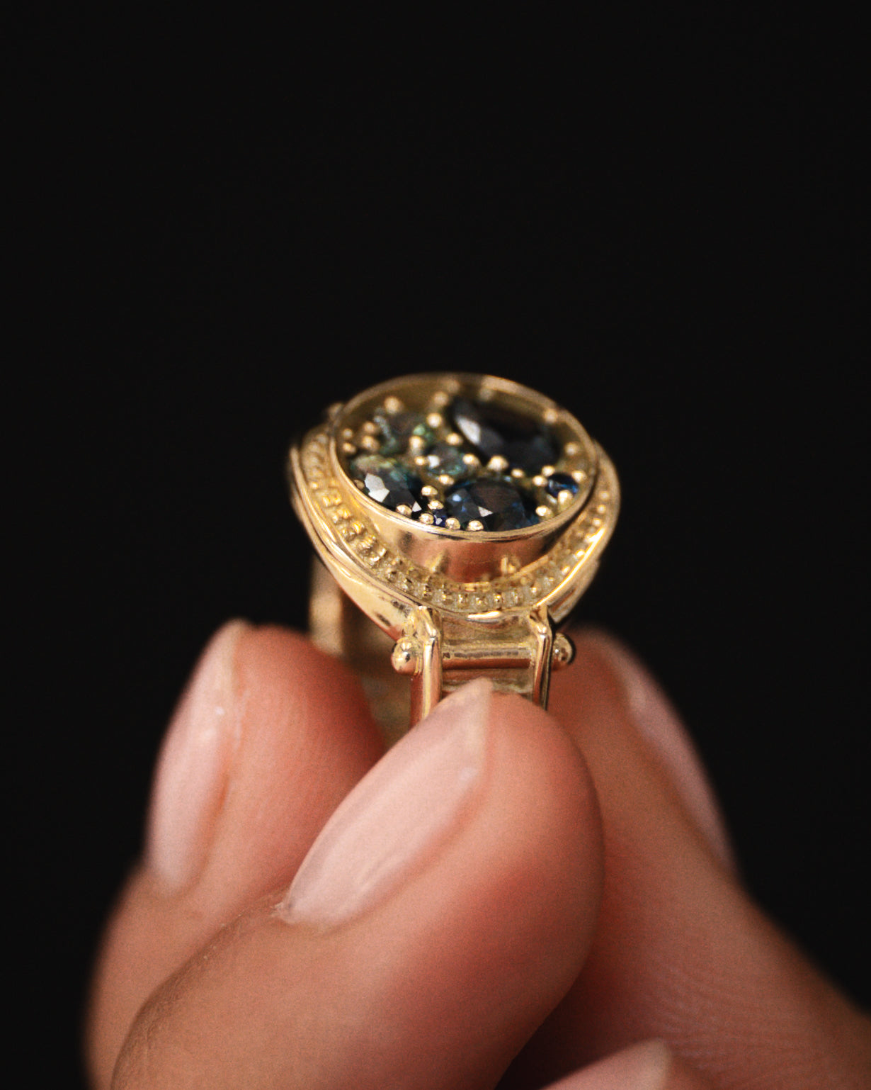 Asteria Ring Sapphire Solid Gold