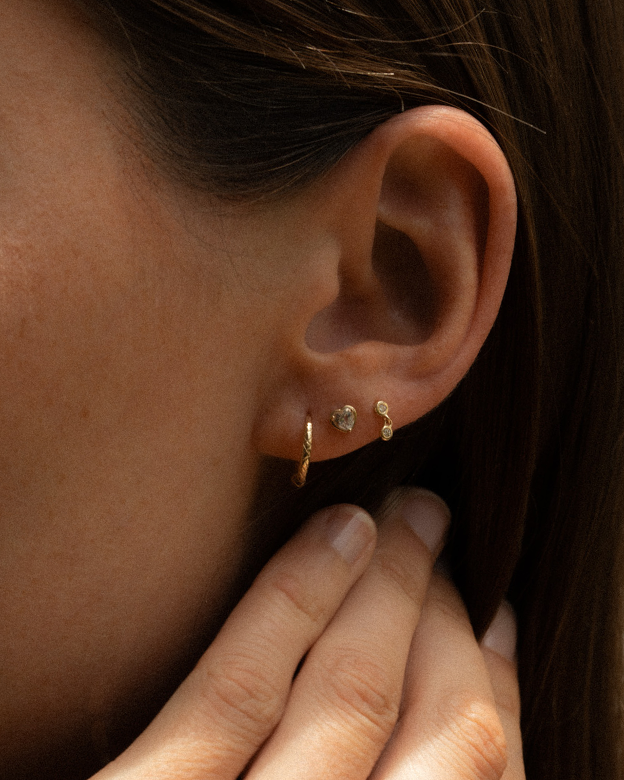 Venus Single Stud White Topaz Solid Gold