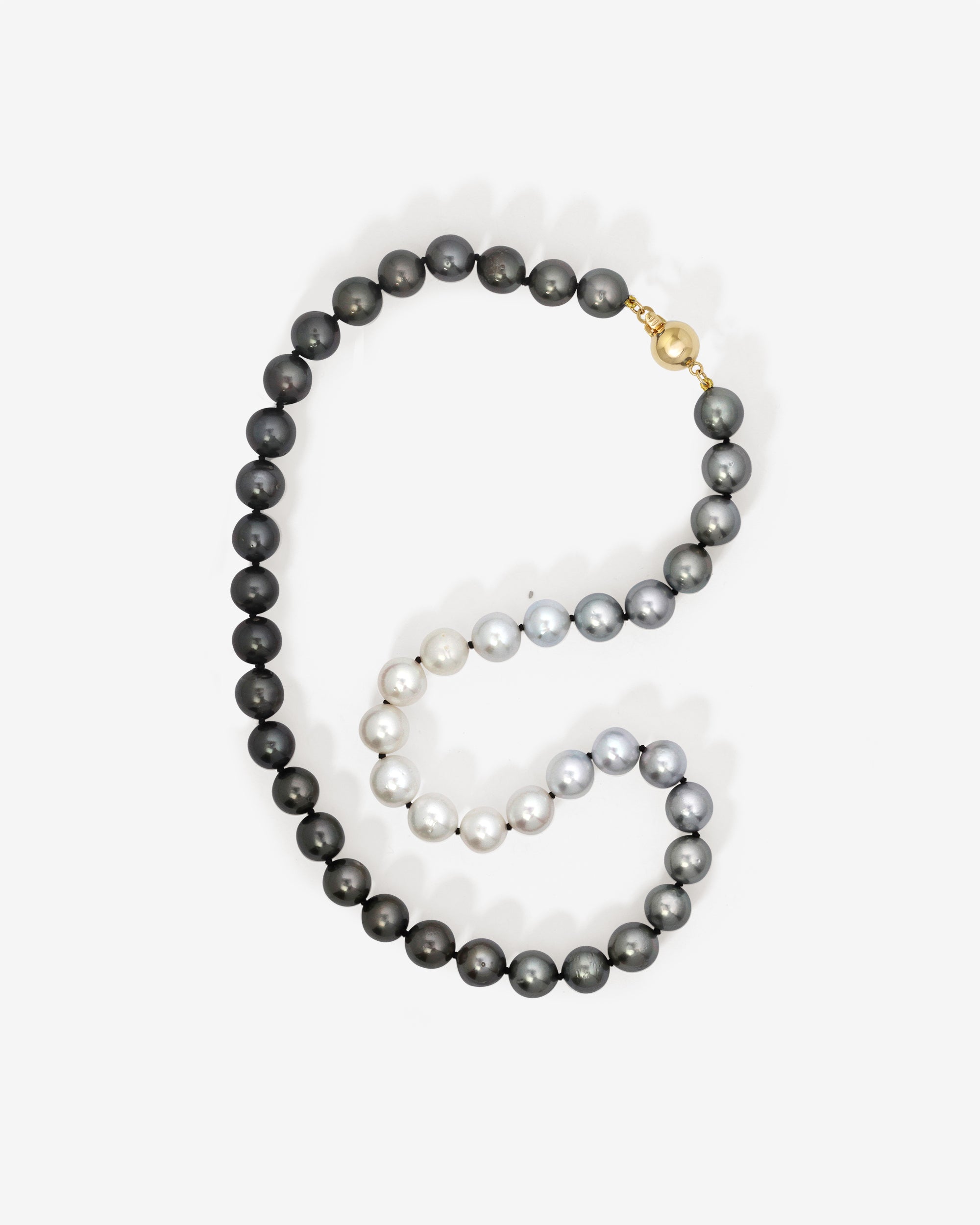 Eclipse Akoya and Tahitian Pearl Necklace Solid Gold