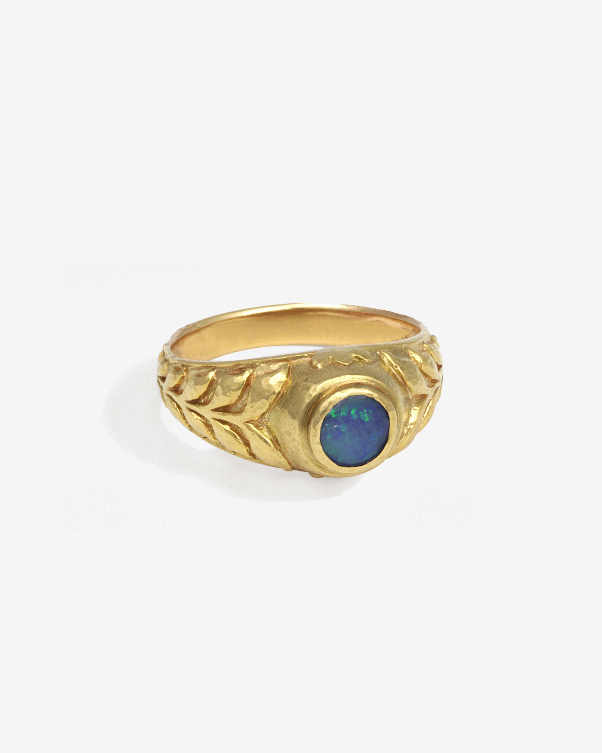 Elah Ring Solid Gold