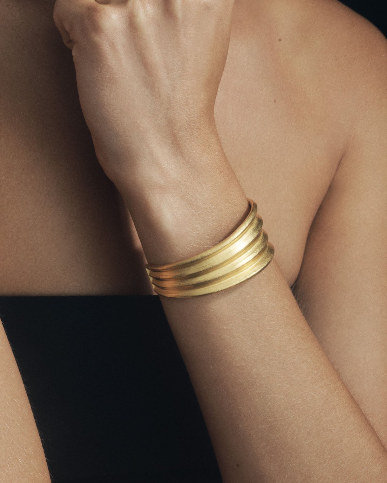 Fluted Cuff Solid Gold