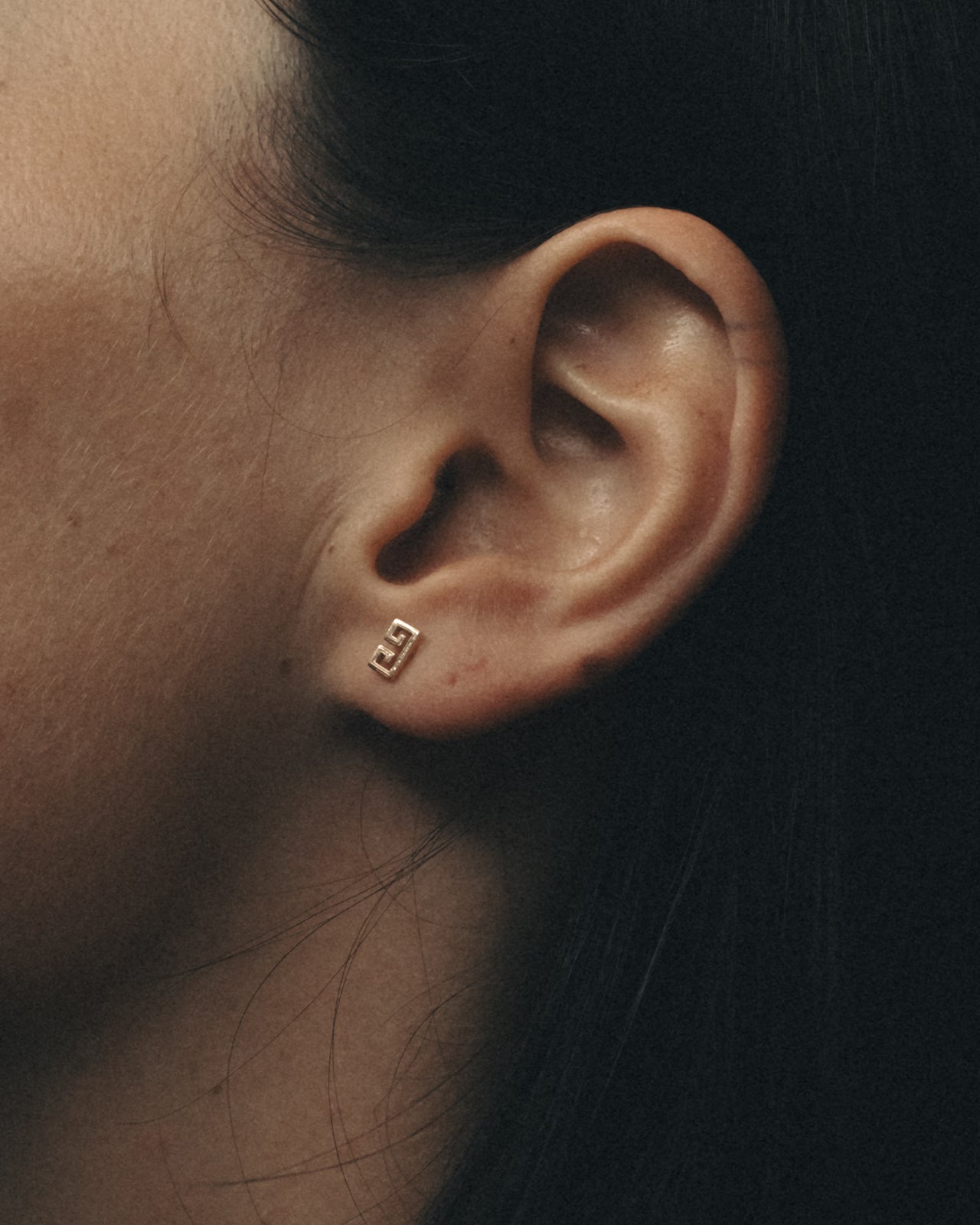 Greek Key Single Stud Solid Gold