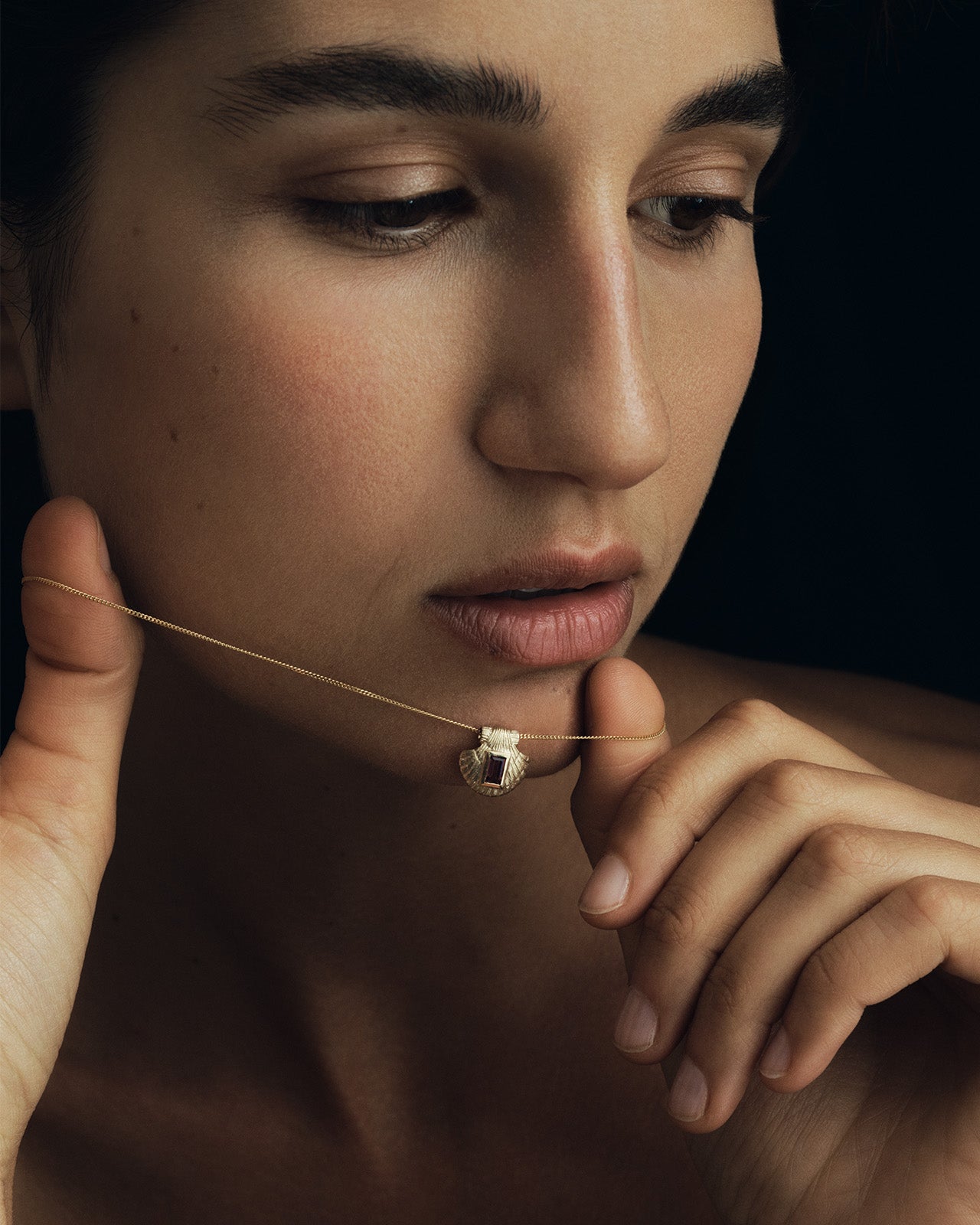 Hali Necklace Solid Gold