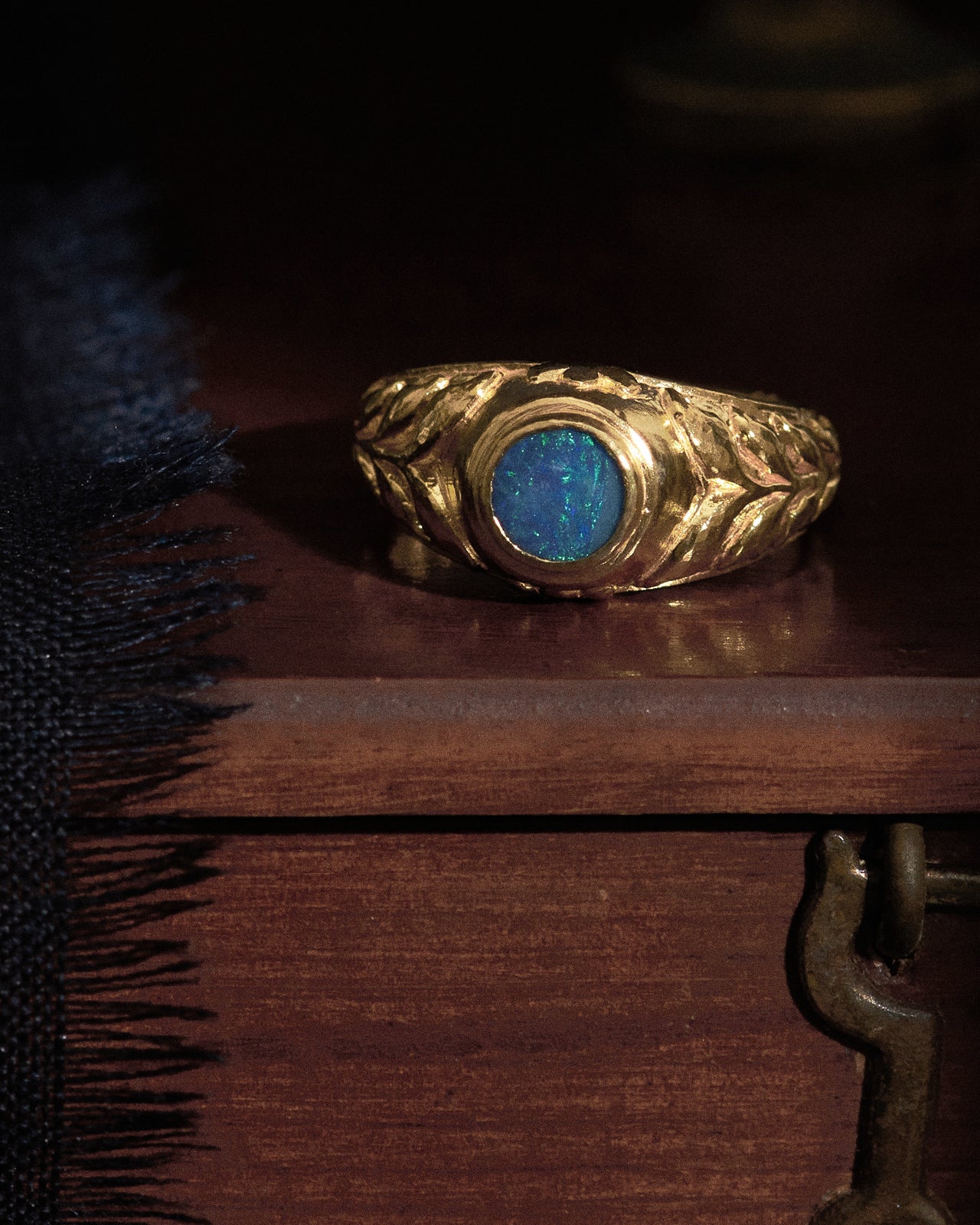 Elah Ring Solid Gold