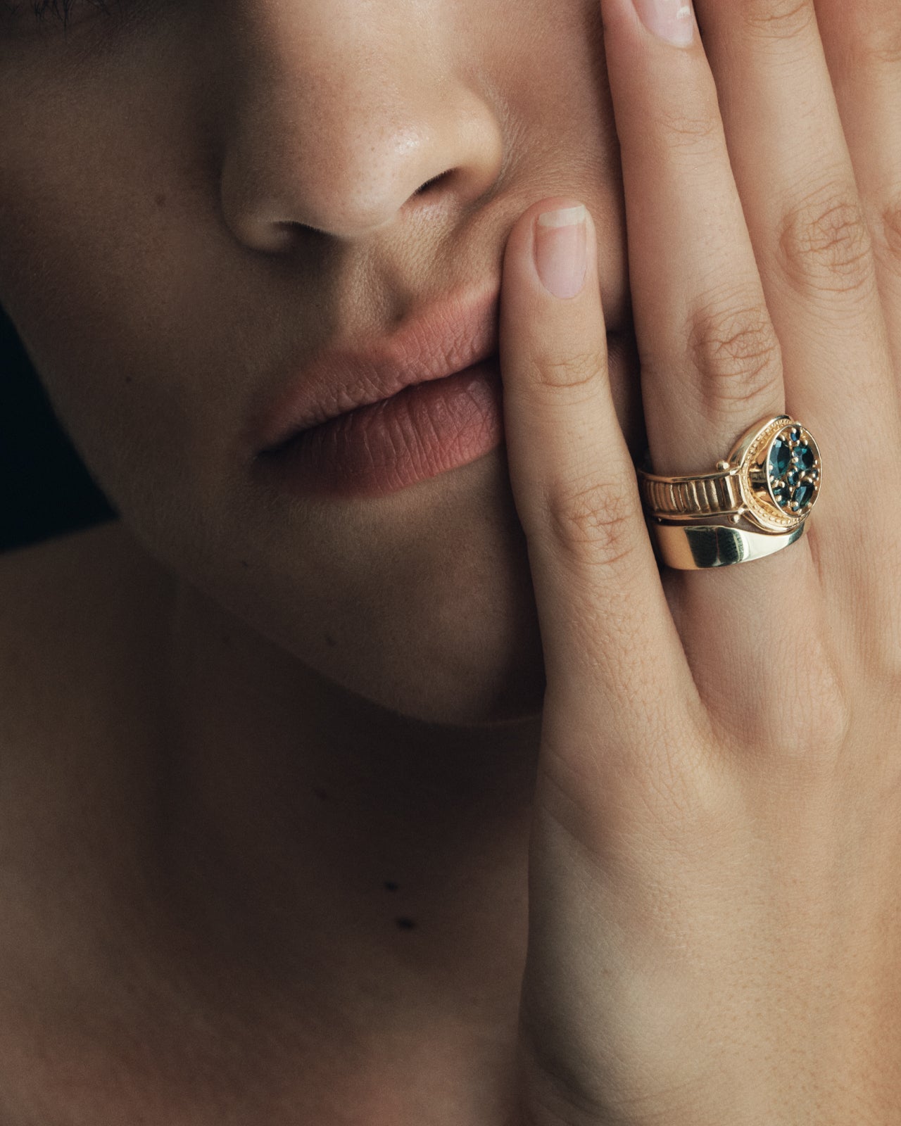 Asteria Wide Arch Ring Solid Gold