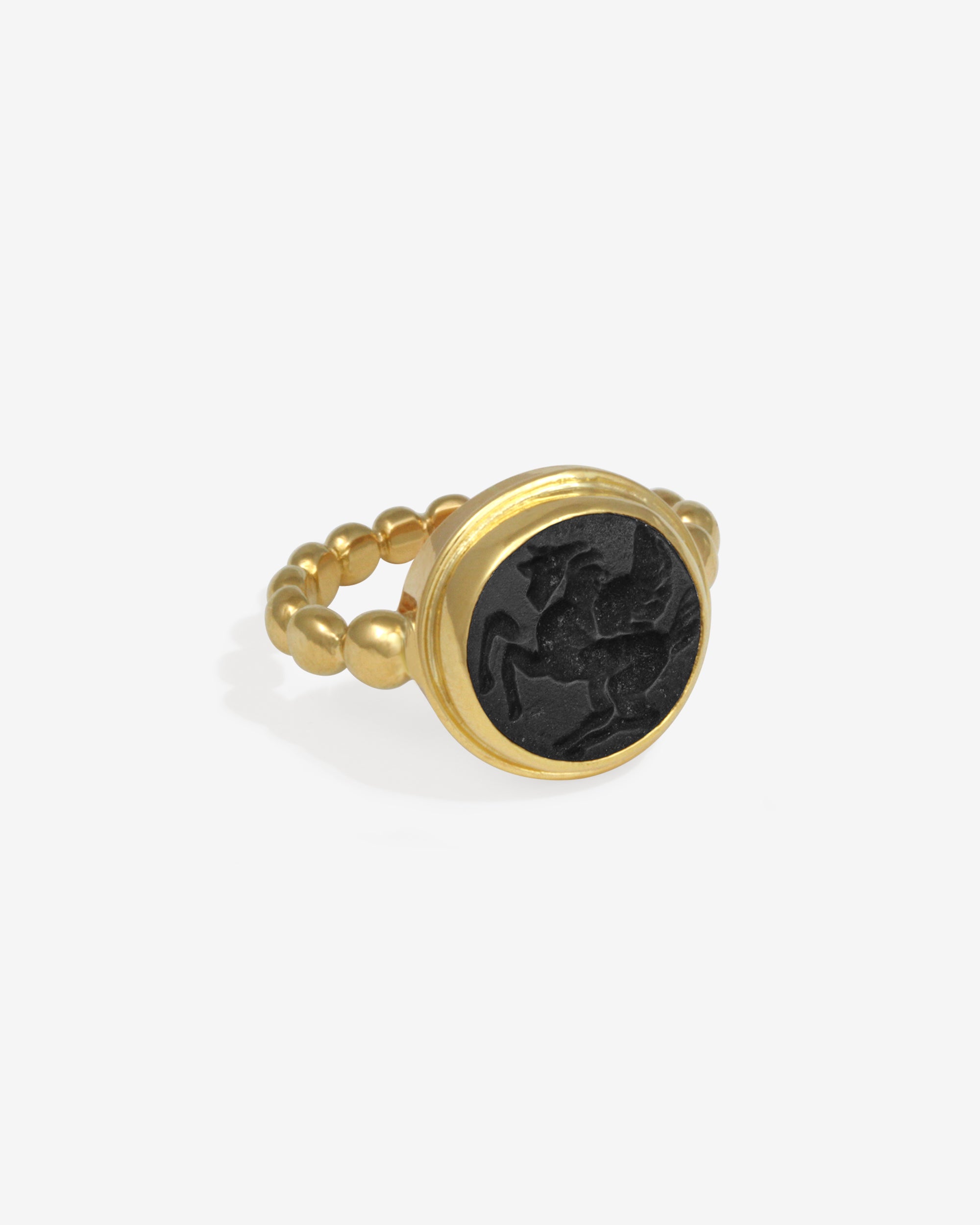 Hatti Ring Onyx Intaglio Solid Gold