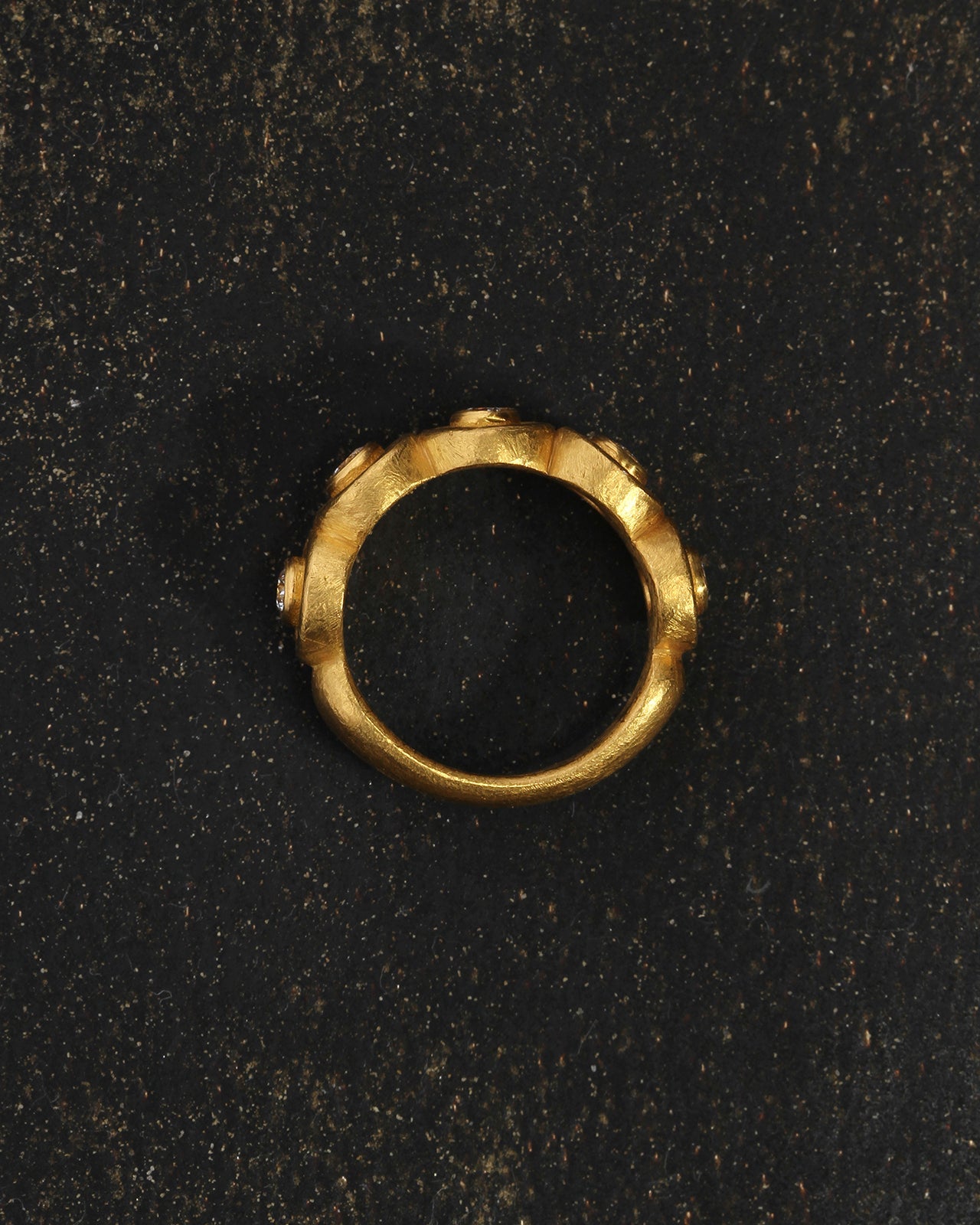 Hecuba Ring Diamond Solid Gold