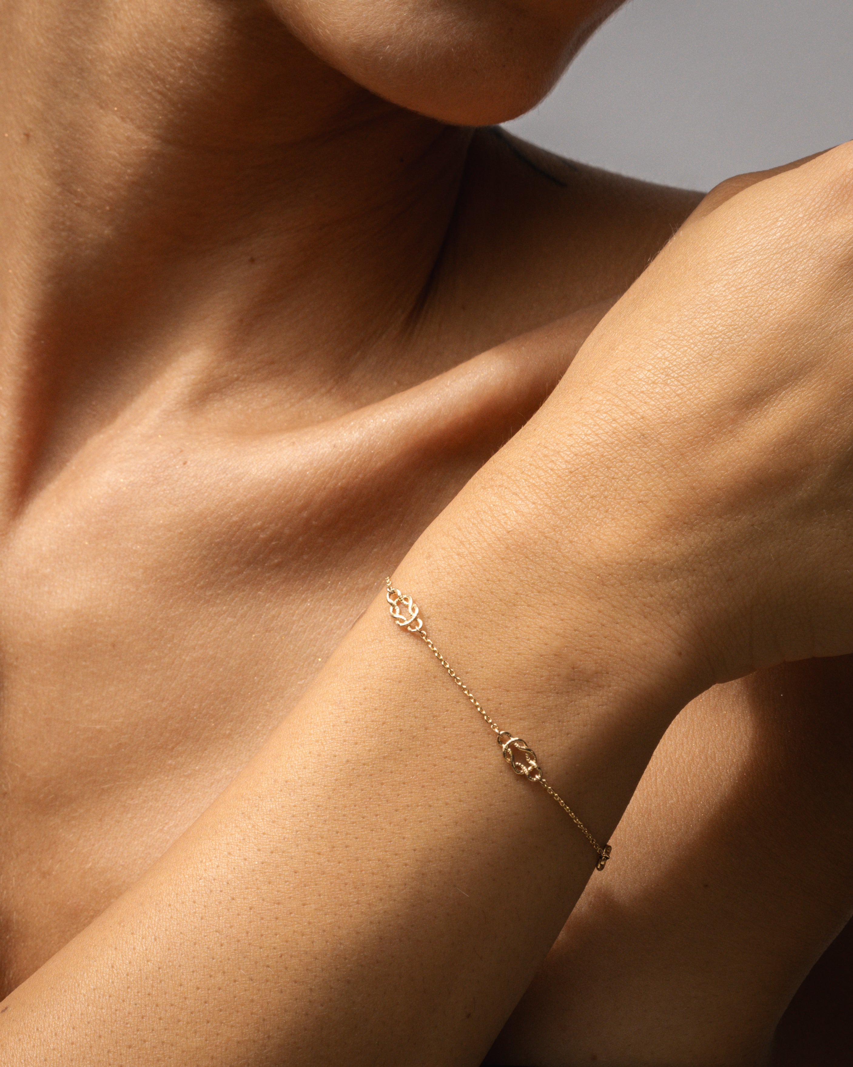 Airla Bracelet Solid Gold