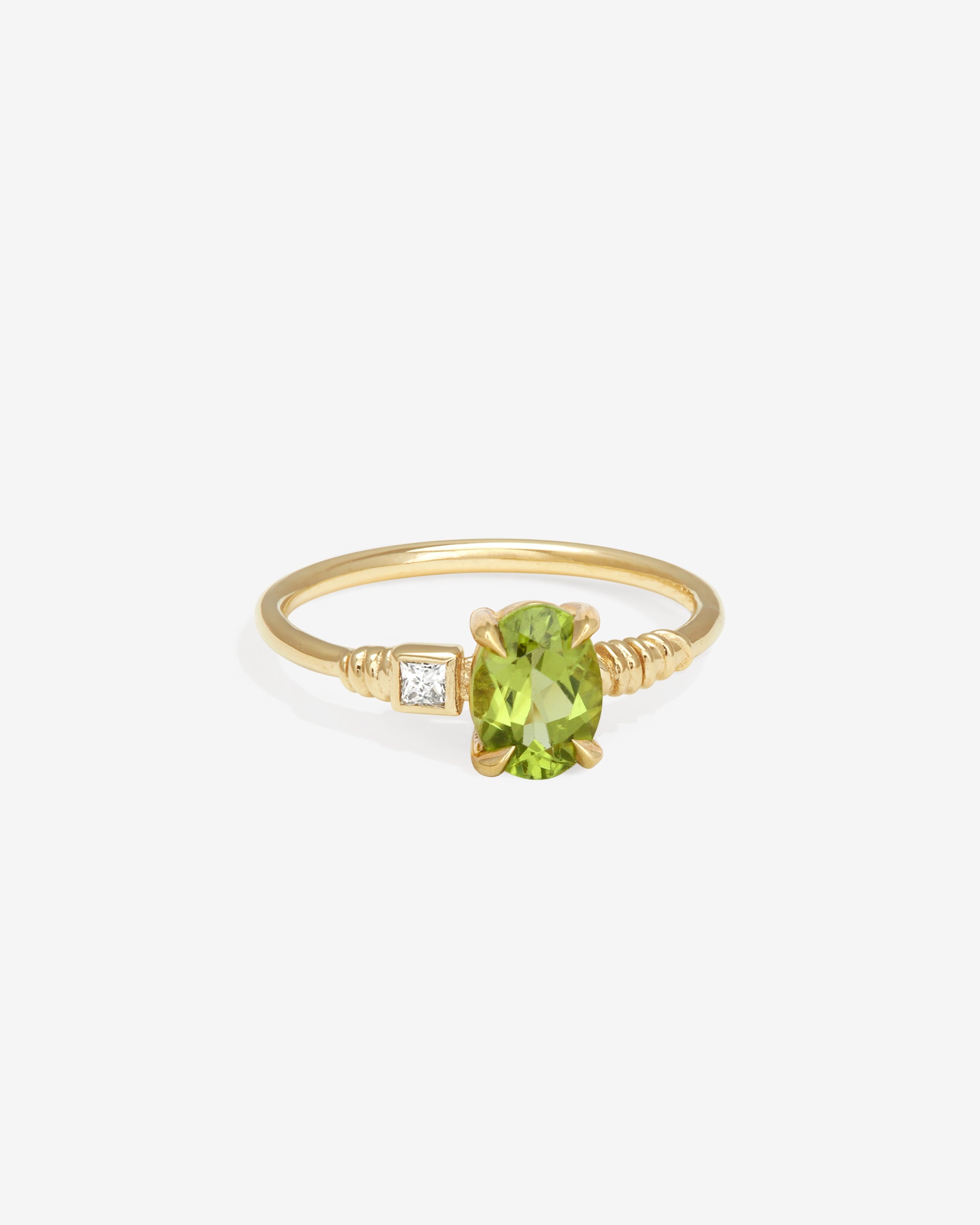 Kyri Ring Peridot Diamond Solid Gold