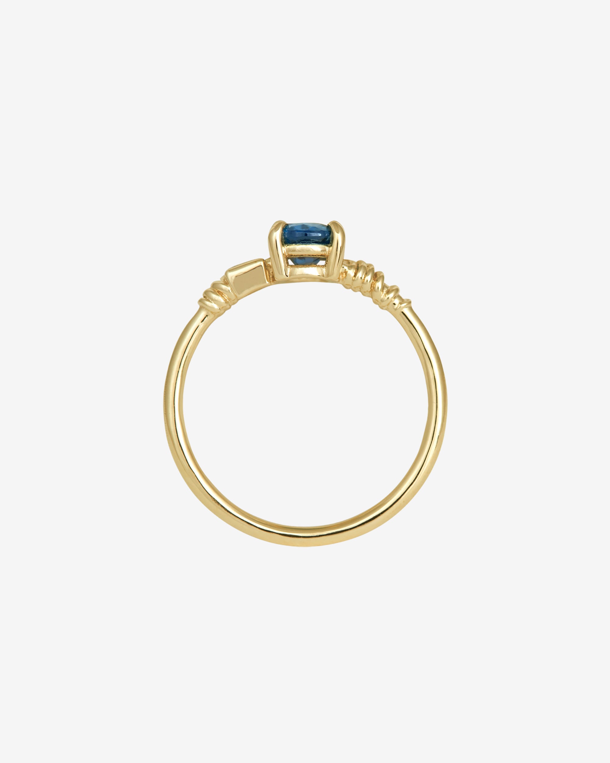 Kyri Ring Topaz Diamond Solid Gold