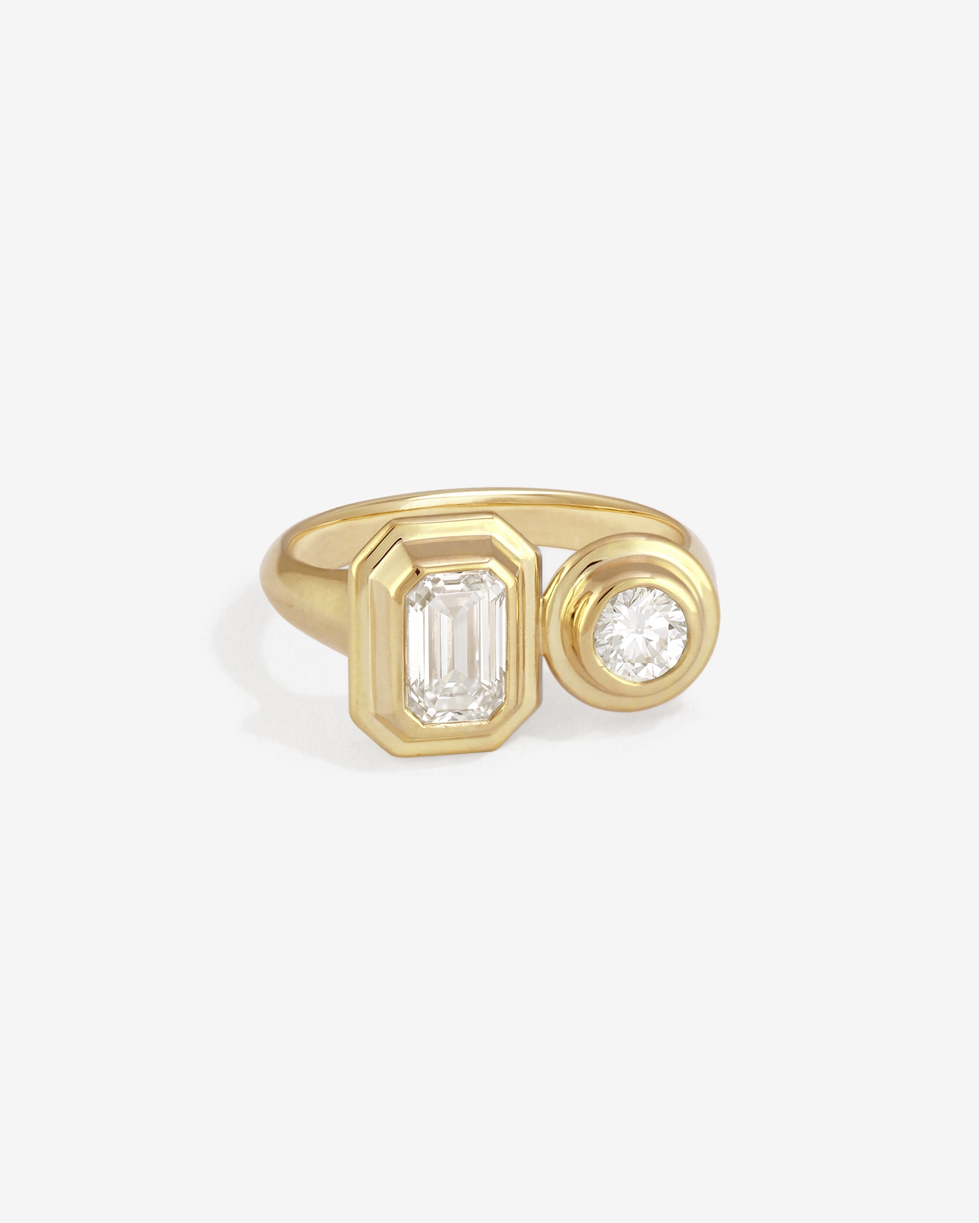 Nova Ring Diamond Solid Gold