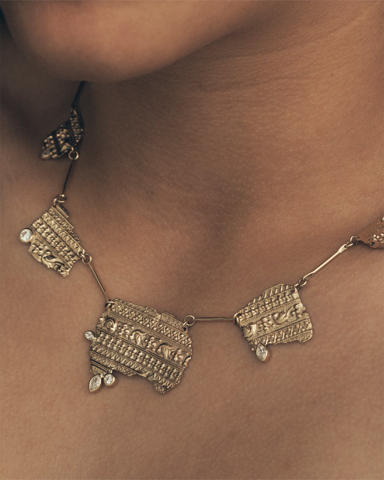 Relic V Necklace Diamond Solid Gold