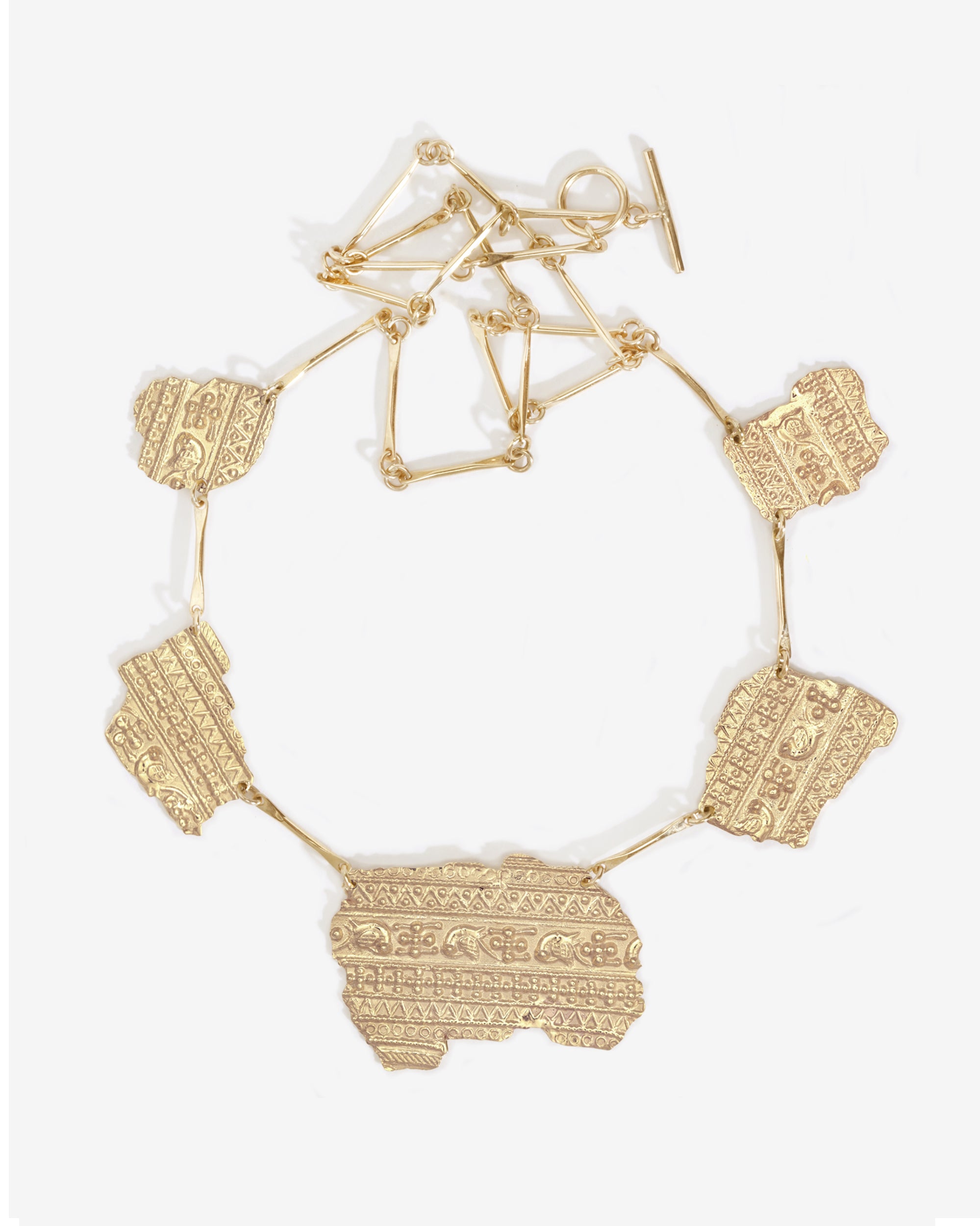 Relic V Necklace Solid Gold