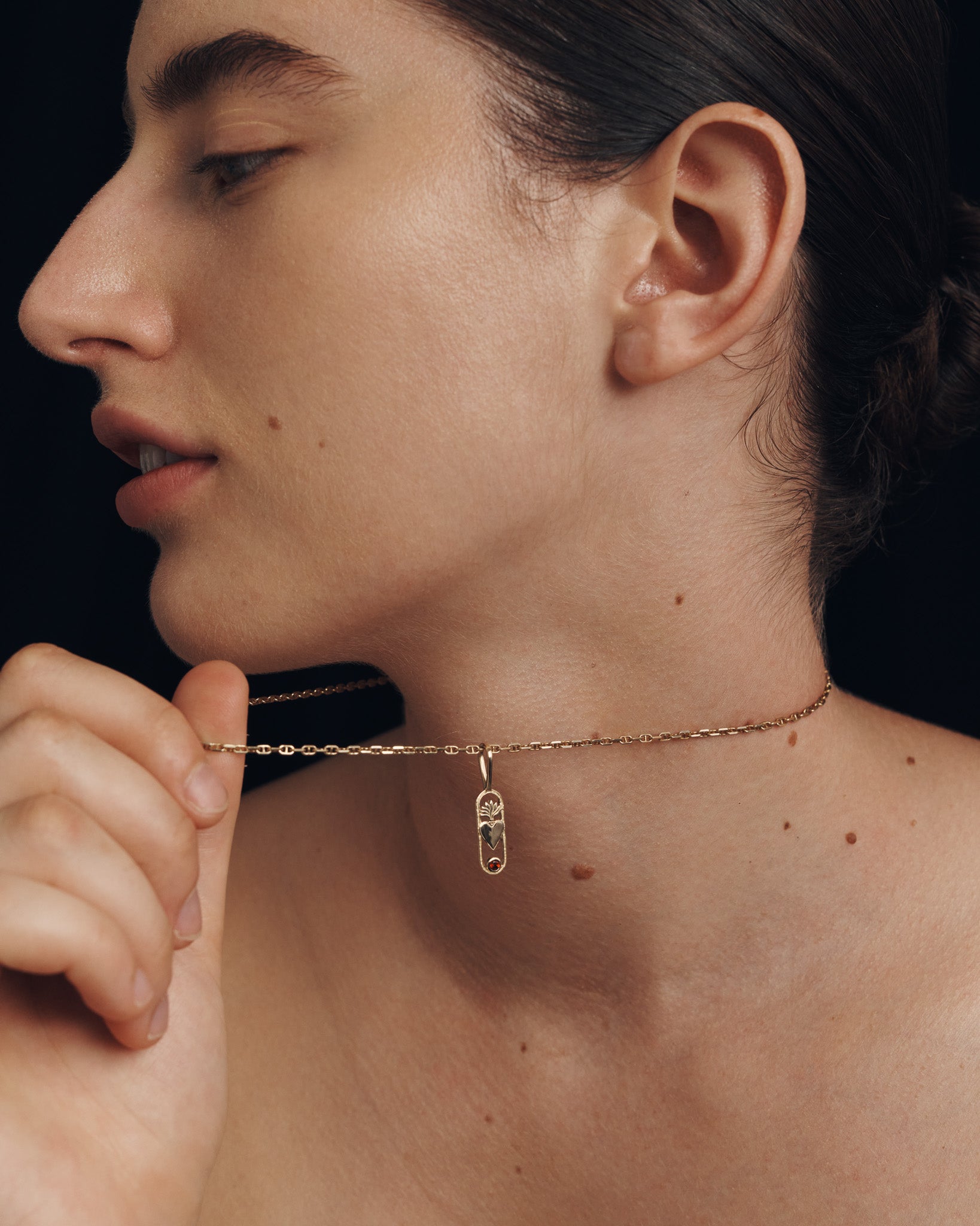Sanctus Pendant Solid Gold
