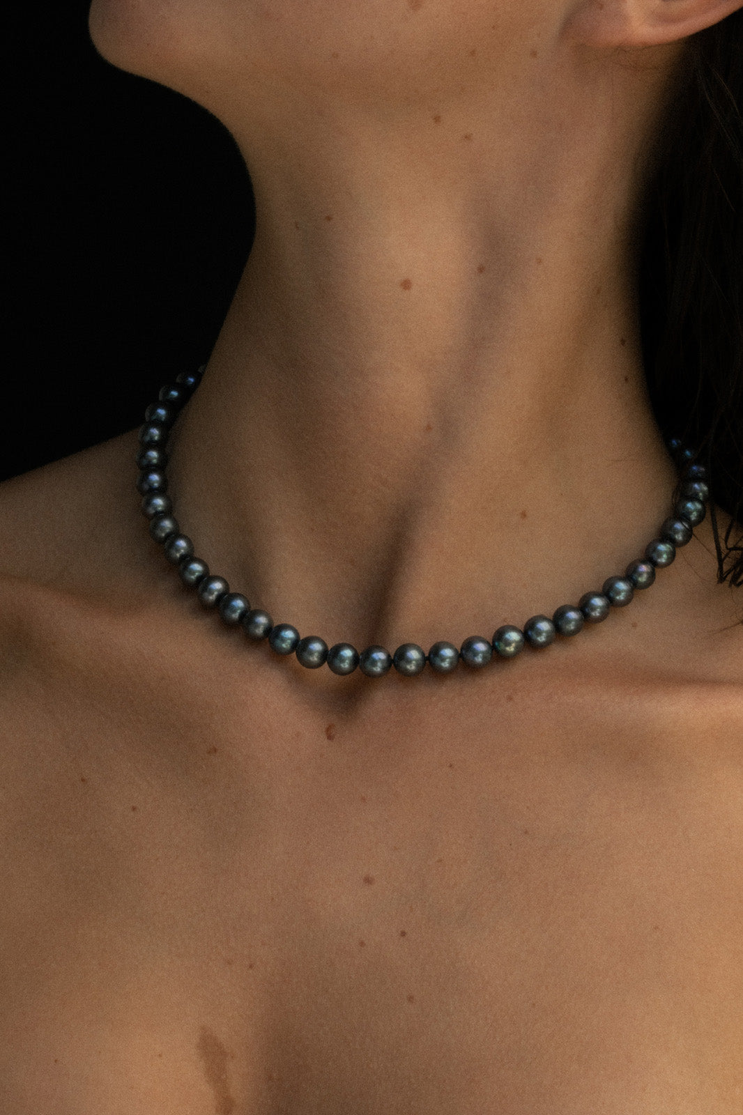 Eclipse Black Pearl Necklace White Gold
