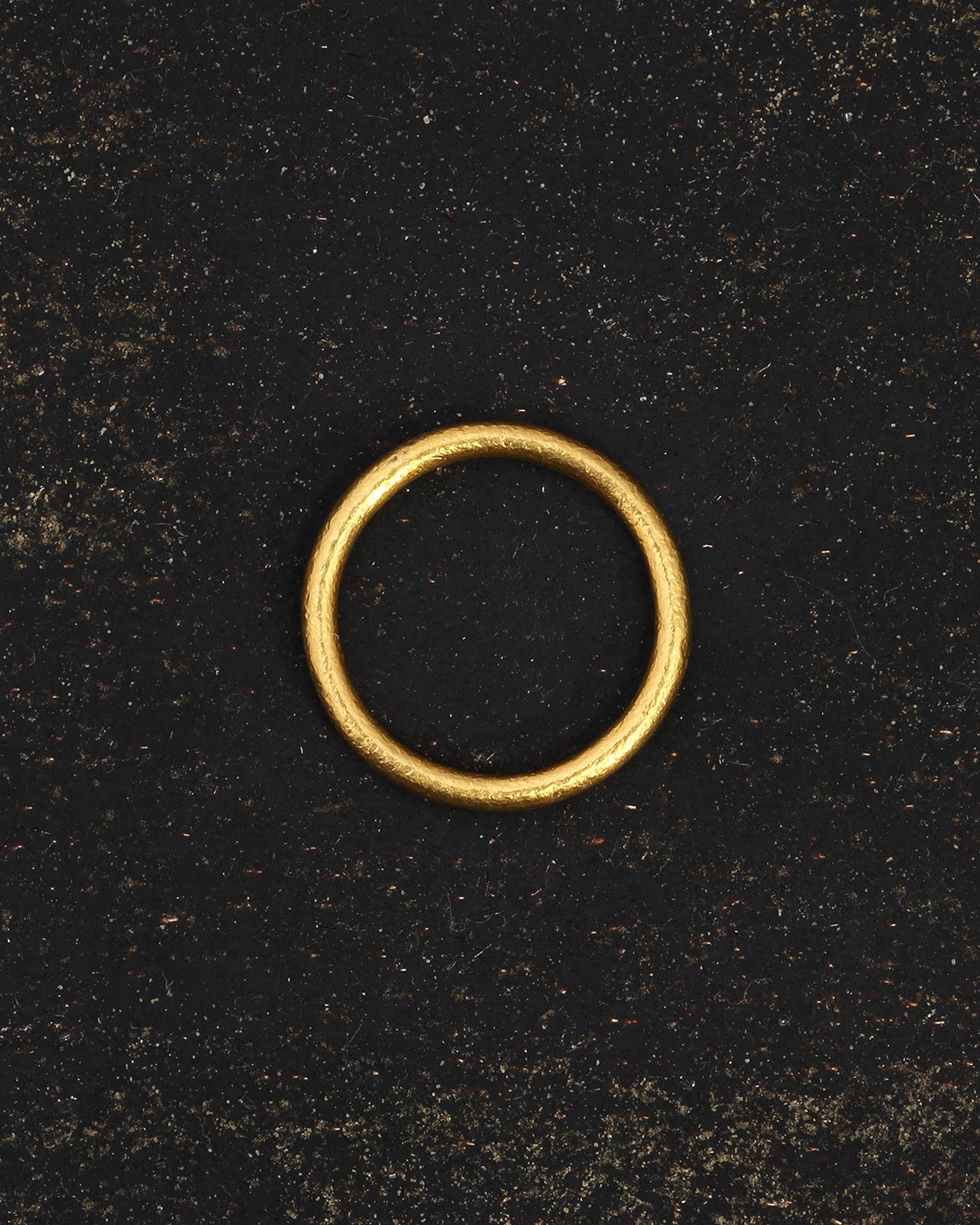 Tiv Ring Solid Gold