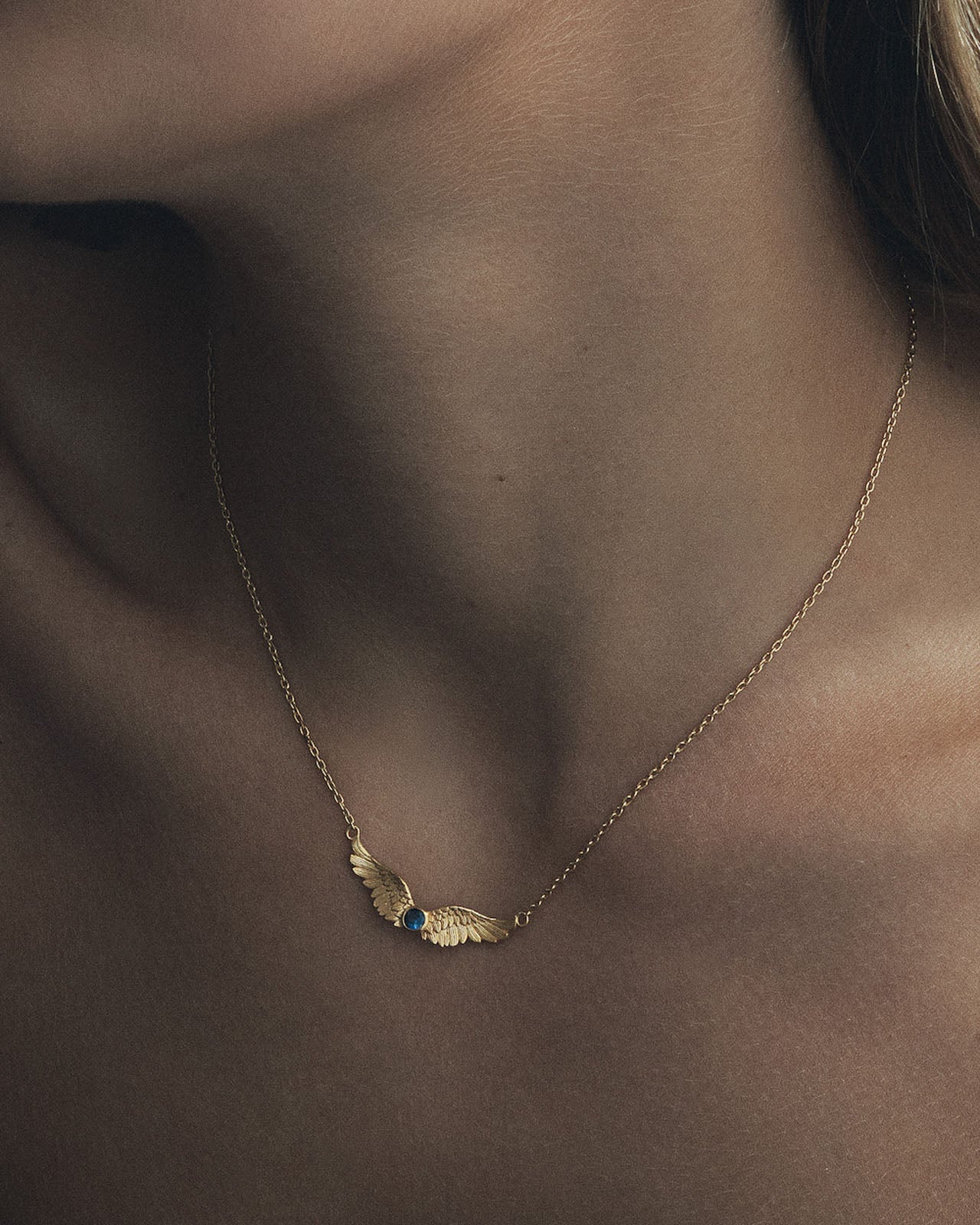 Winged Necklace Sapphire Solid Gold