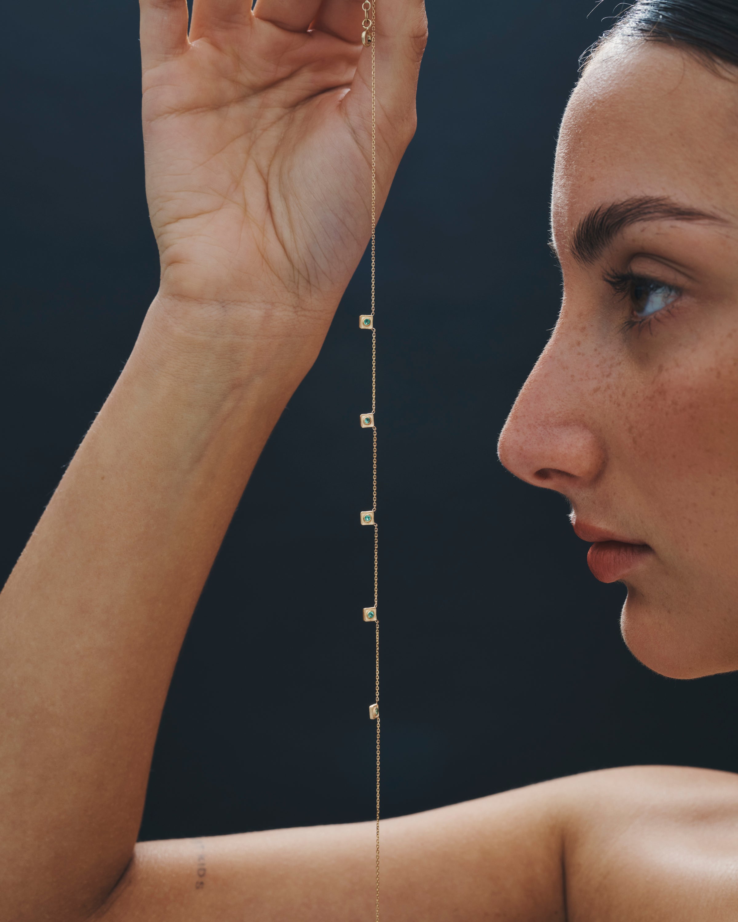 Temple of the Sun Florence Station Necklace Emerald Solid Gold