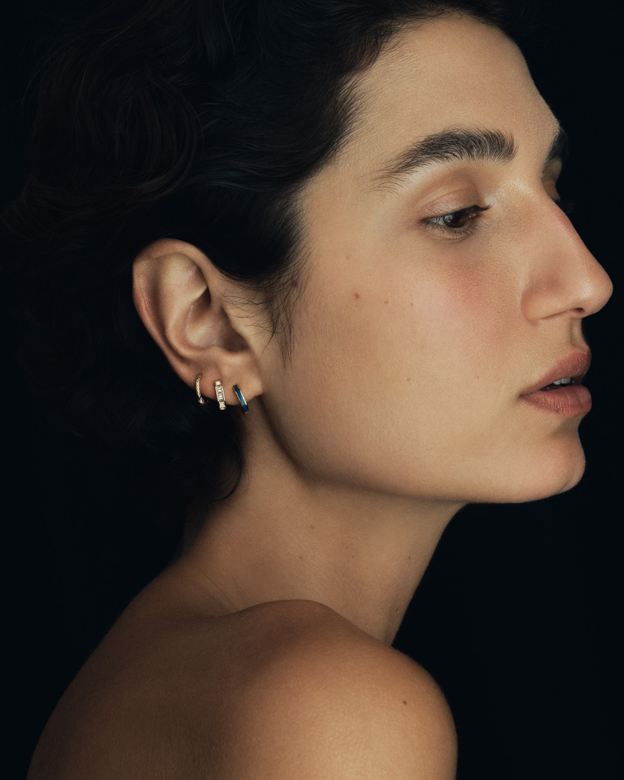 Temple of the Sun Jewellery Inlay Single Huggie Lapis Solid Gold