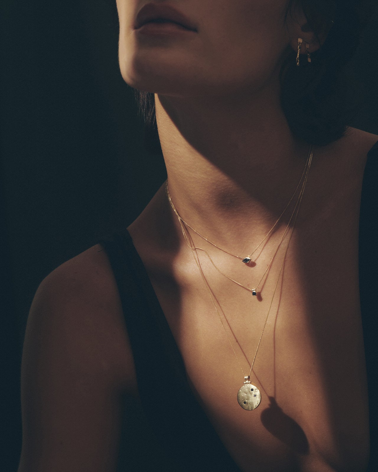 Sollus Necklace Solid Gold