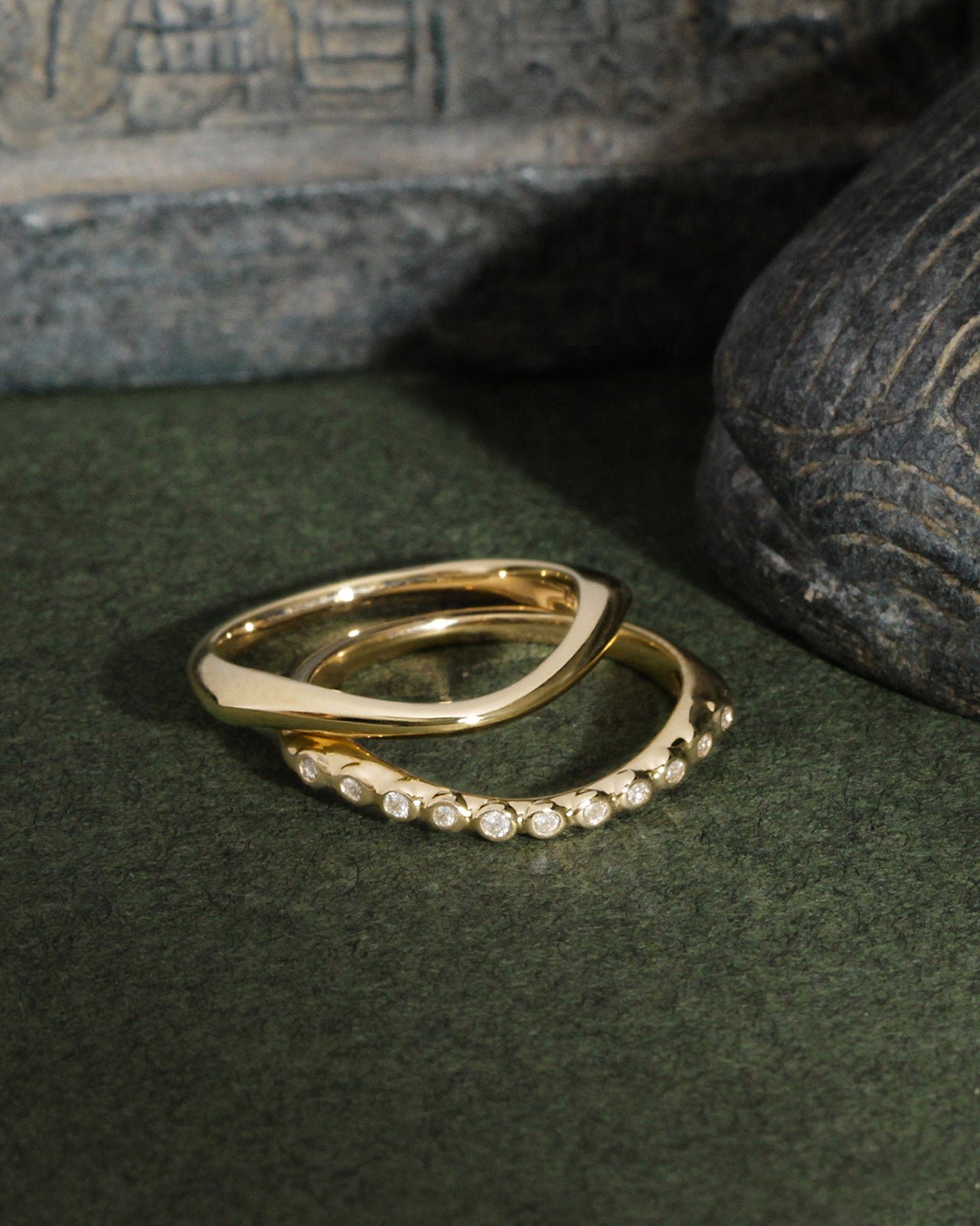Saba Arch Ring Solid Gold