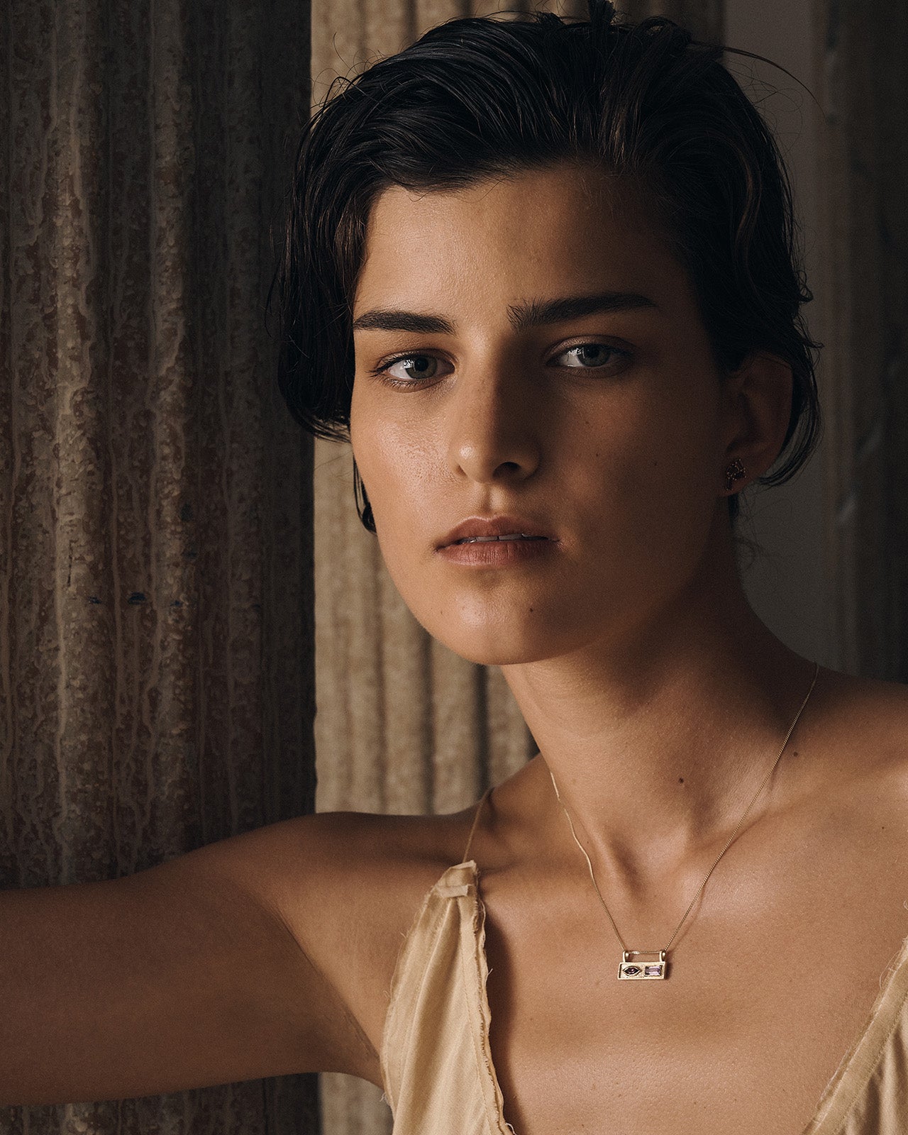 Temple of the Sun Viola Necklace Solid Gold