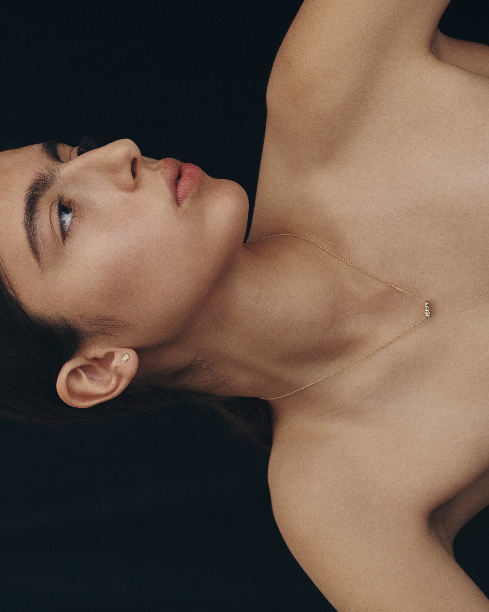 Relic Solitaire Bead Necklace Solid Gold