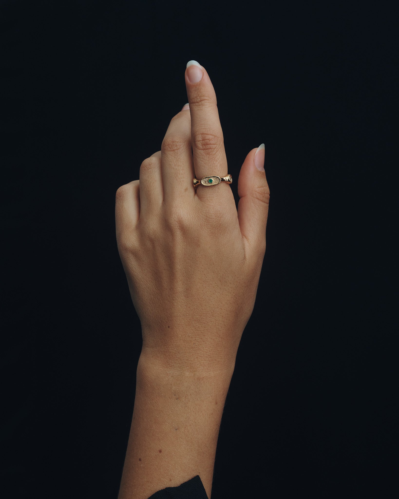 Mira Seal Ring Gold Vermeil