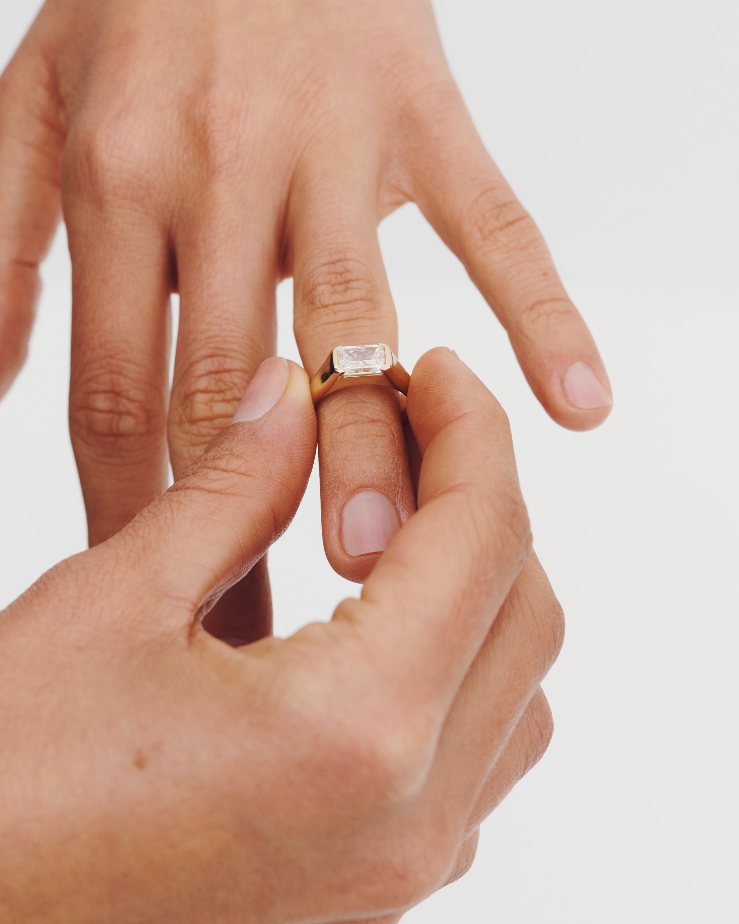 Lucca Ring Diamond Solid Gold