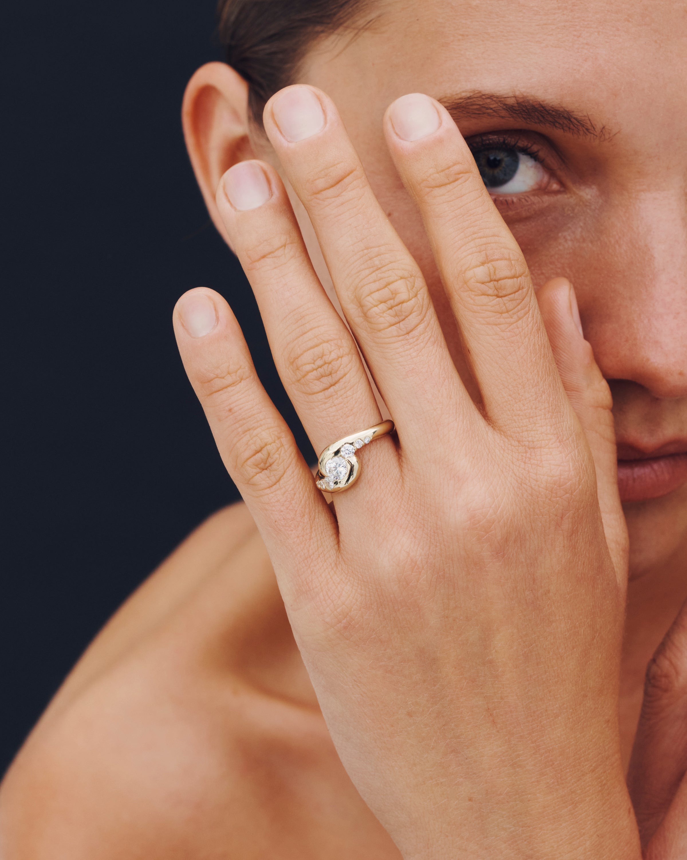 Helix Ring Diamond Solid Gold