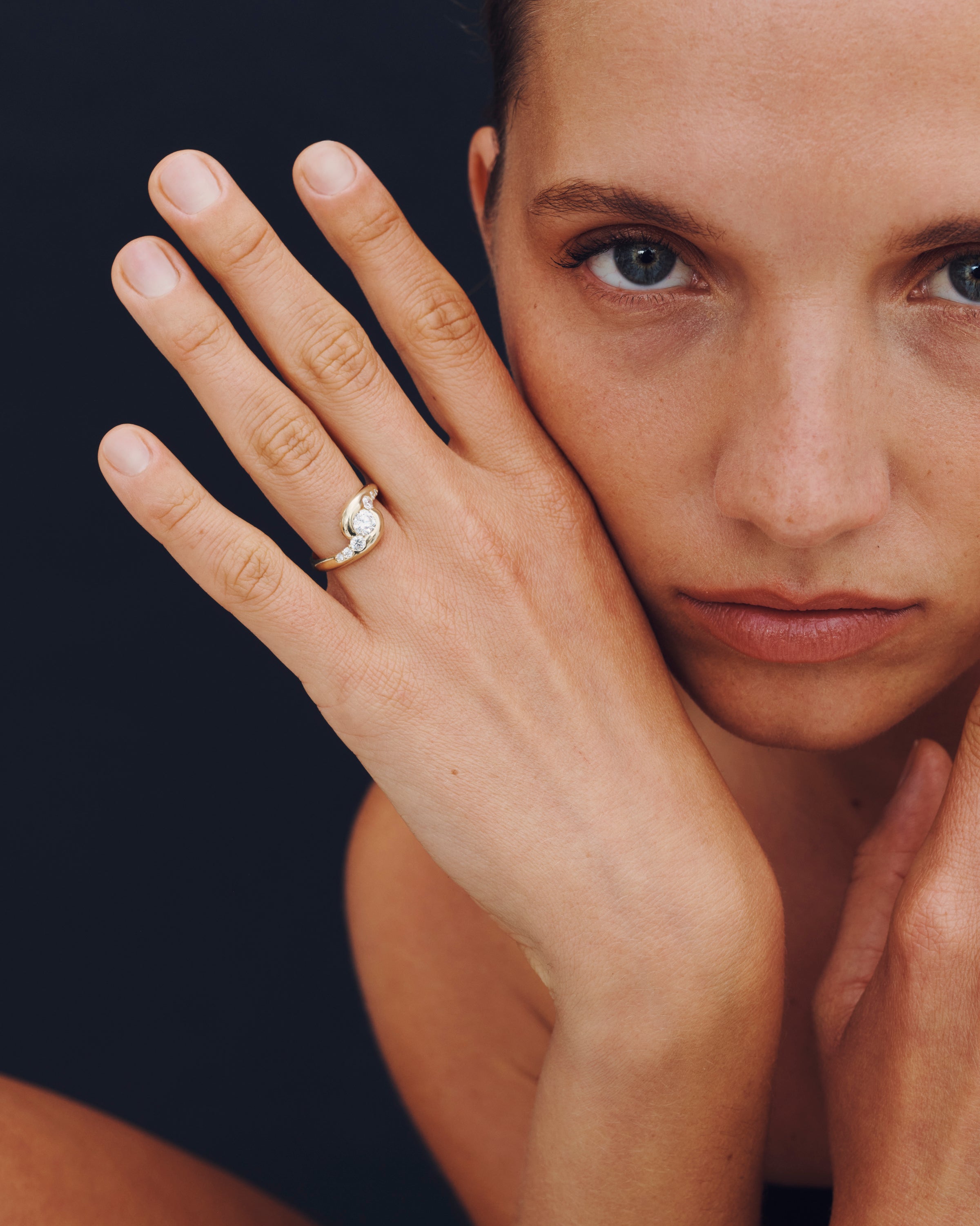 Helix Ring Diamond Solid Gold