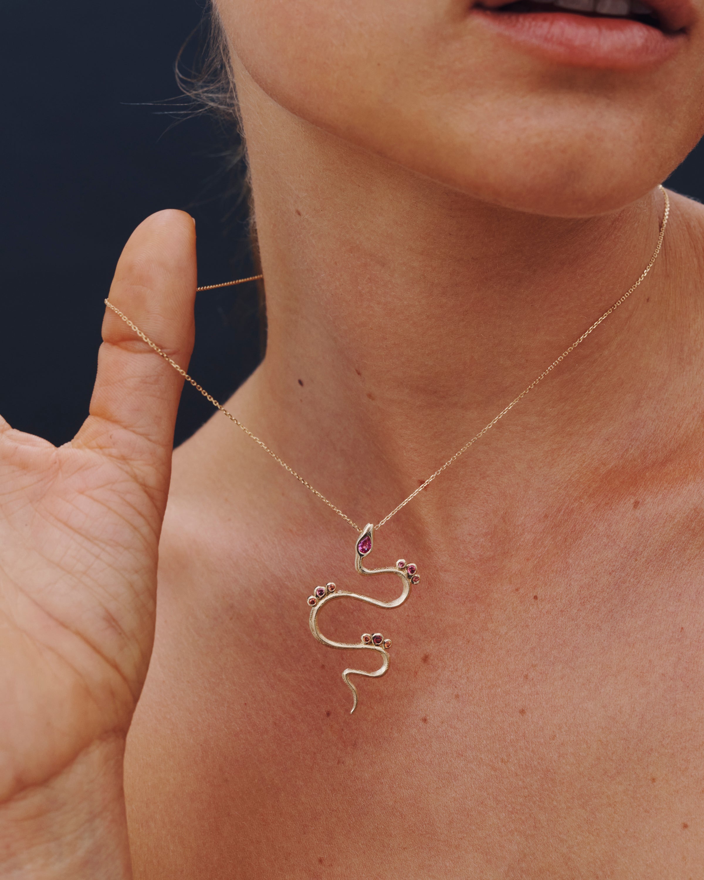 Aala Necklace Solid Gold