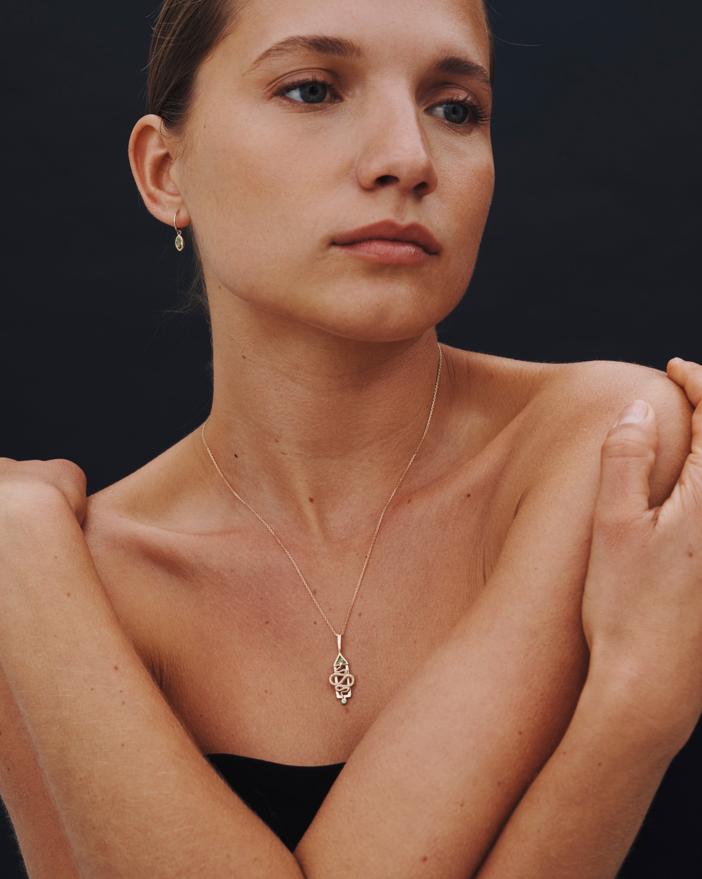 Ricci Single Earring Solid Gold