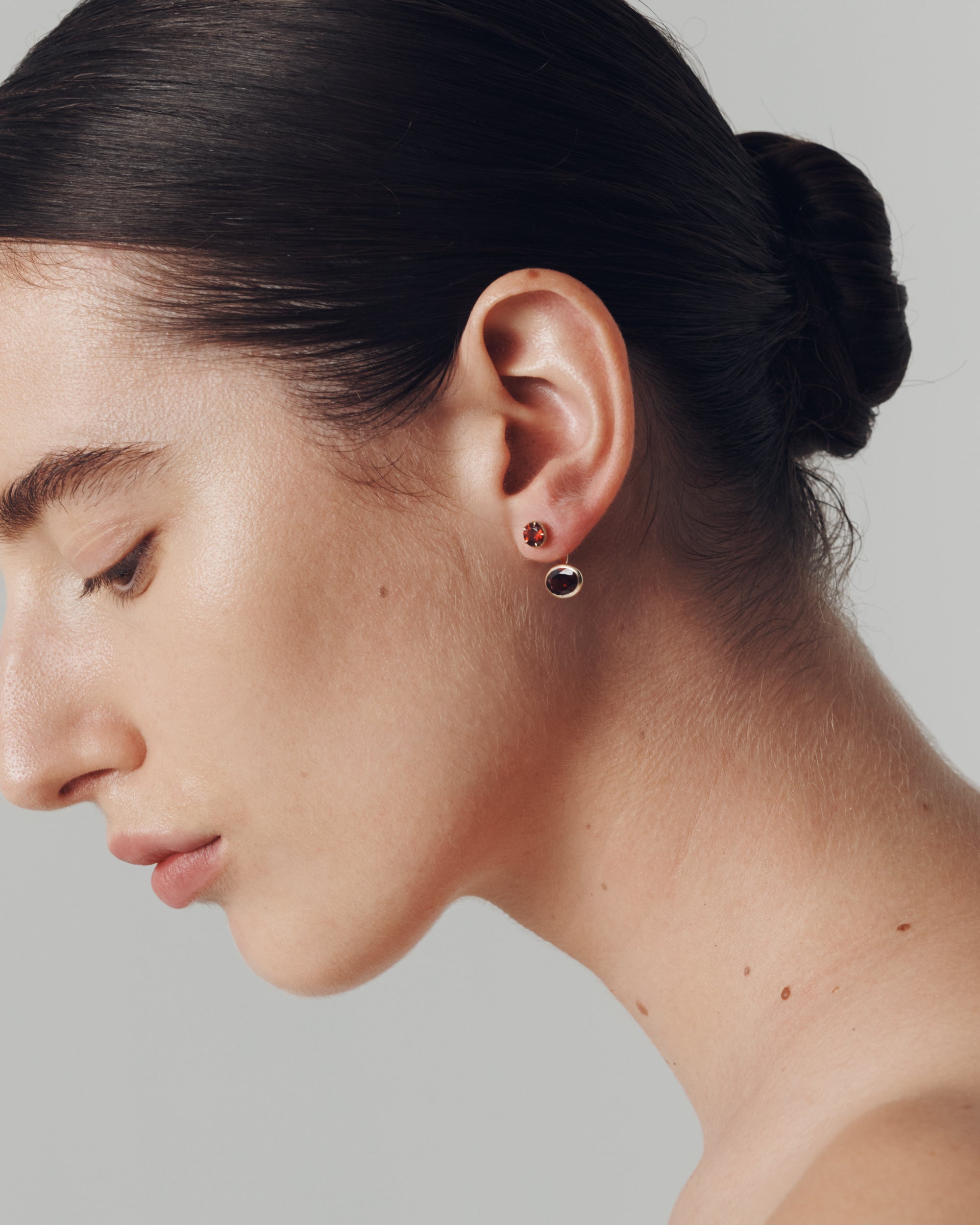 Orbit Garnet Ear Jacket Solid Gold
