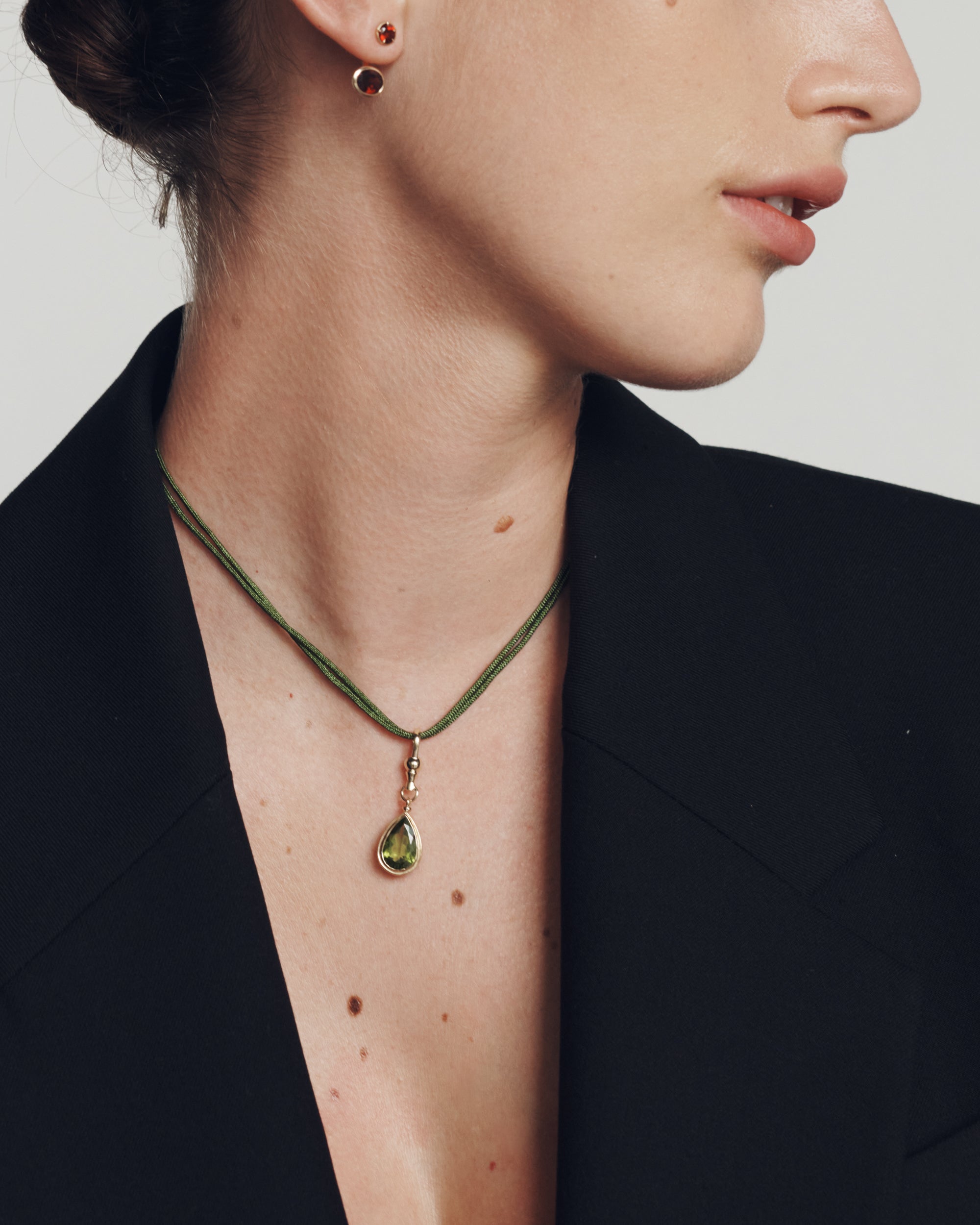 Uma Peridot Pendant Solid Gold