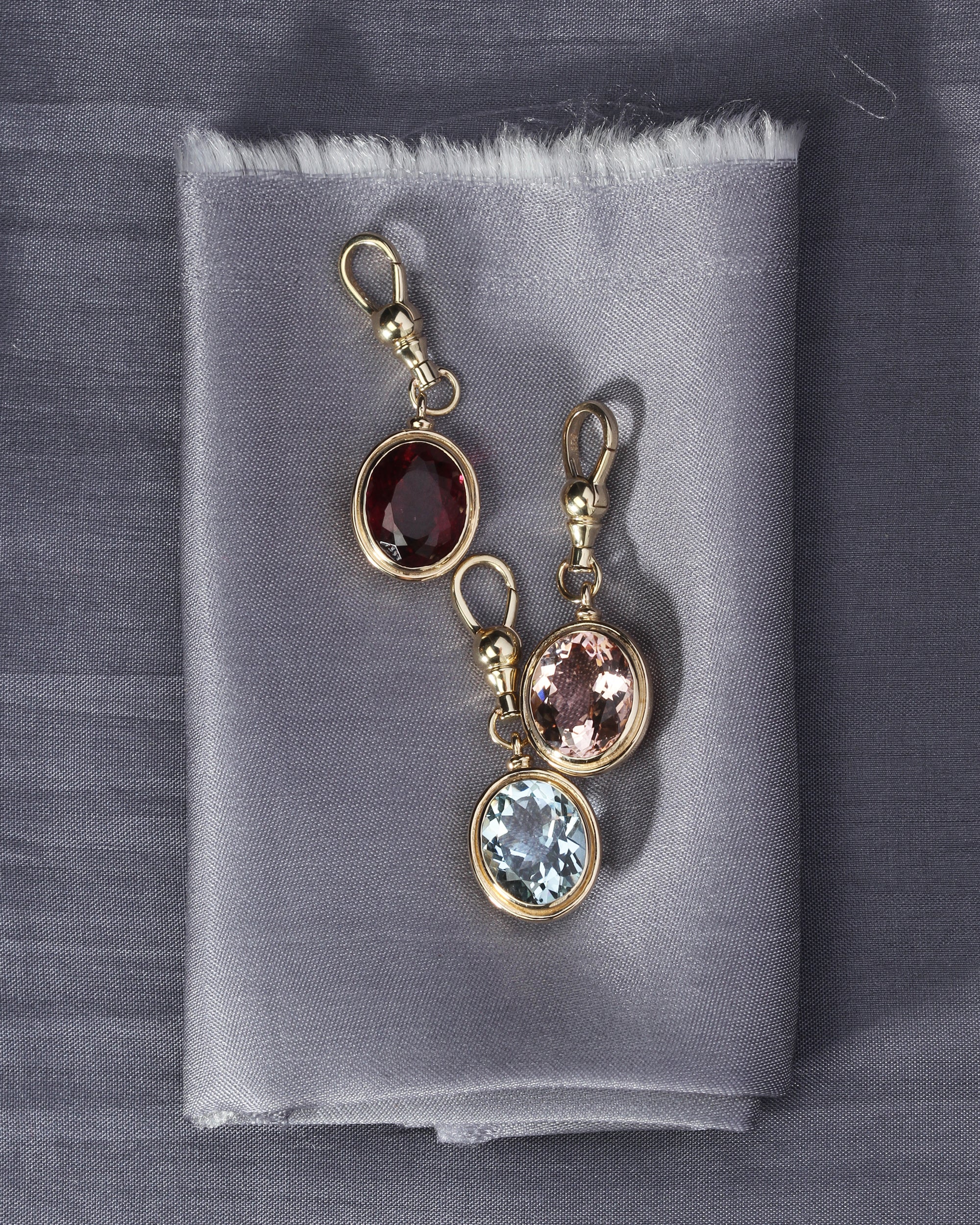 Uma Aquamarine Pendant Solid Gold