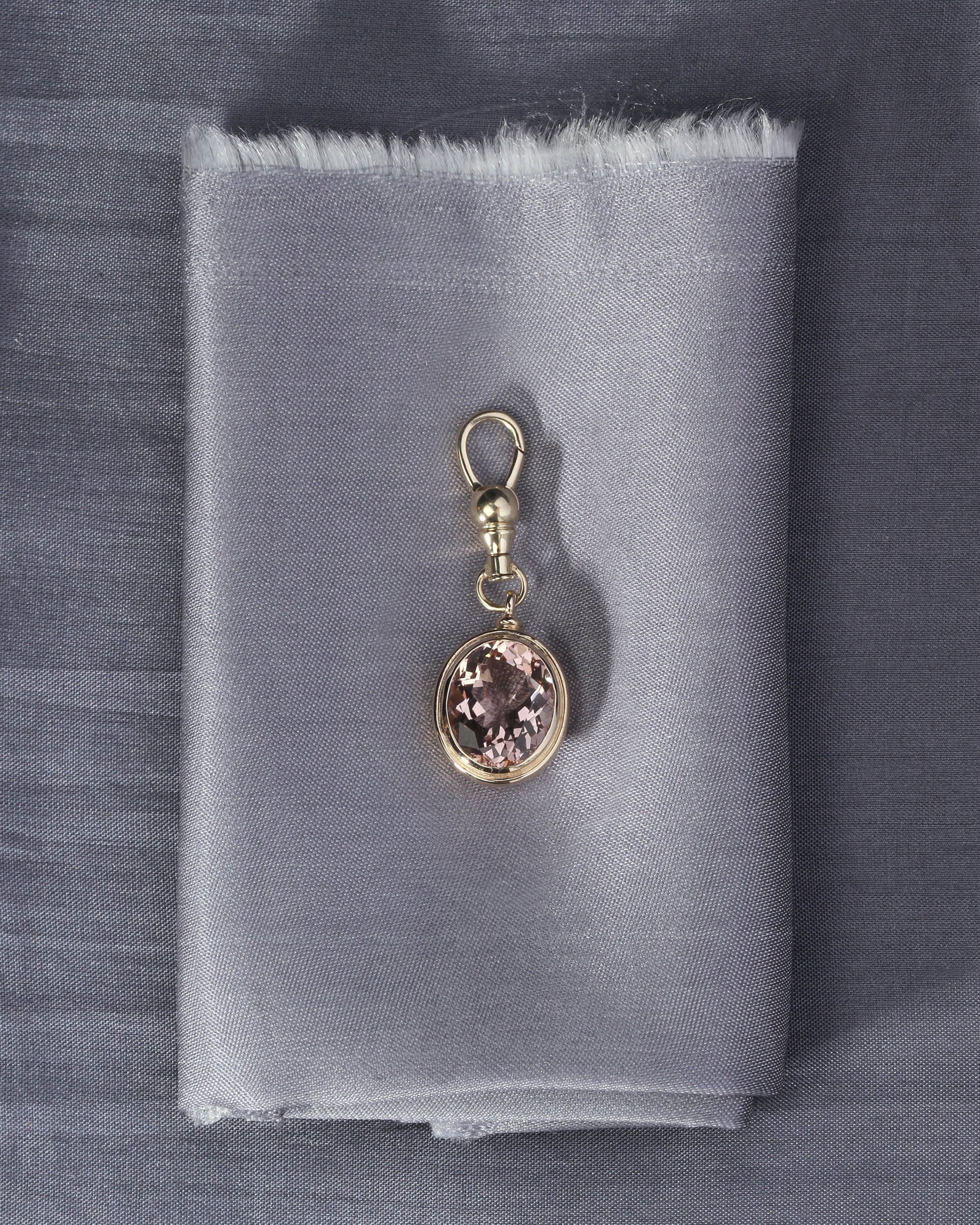 Uma Morganite Pendant Solid Gold