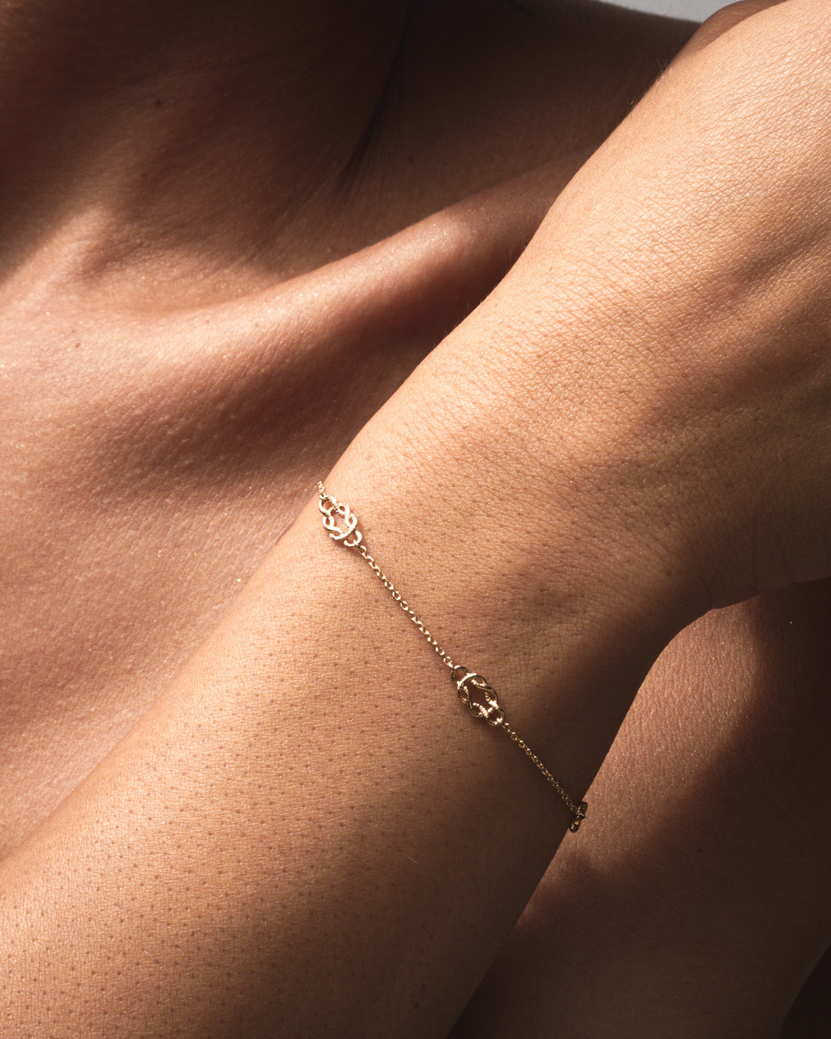 Airla Bracelet Solid Gold